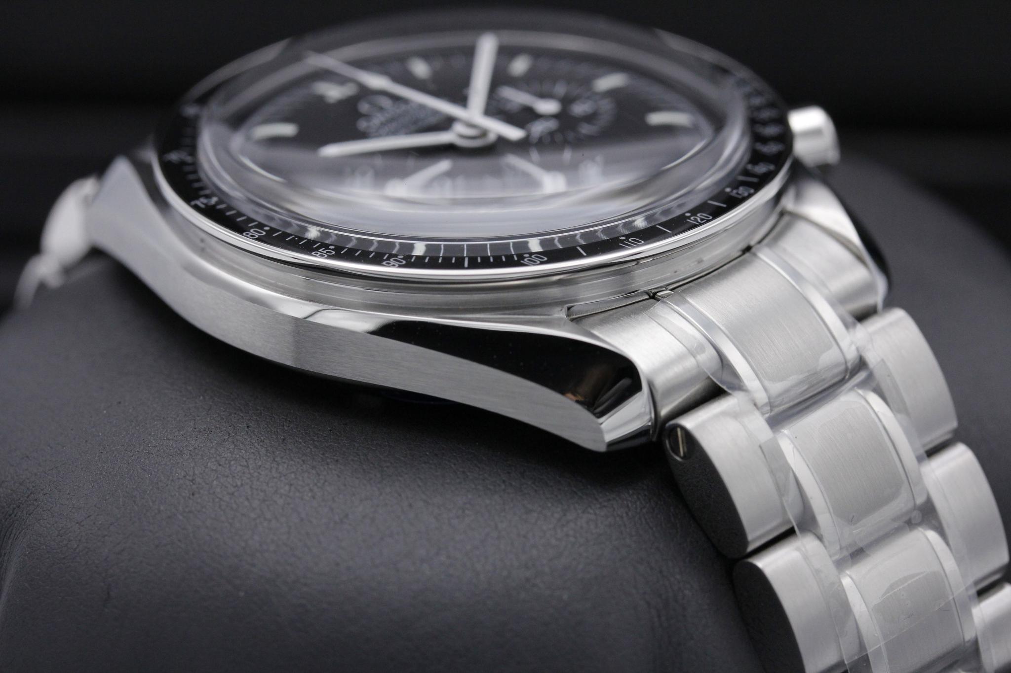 Watch Image 6