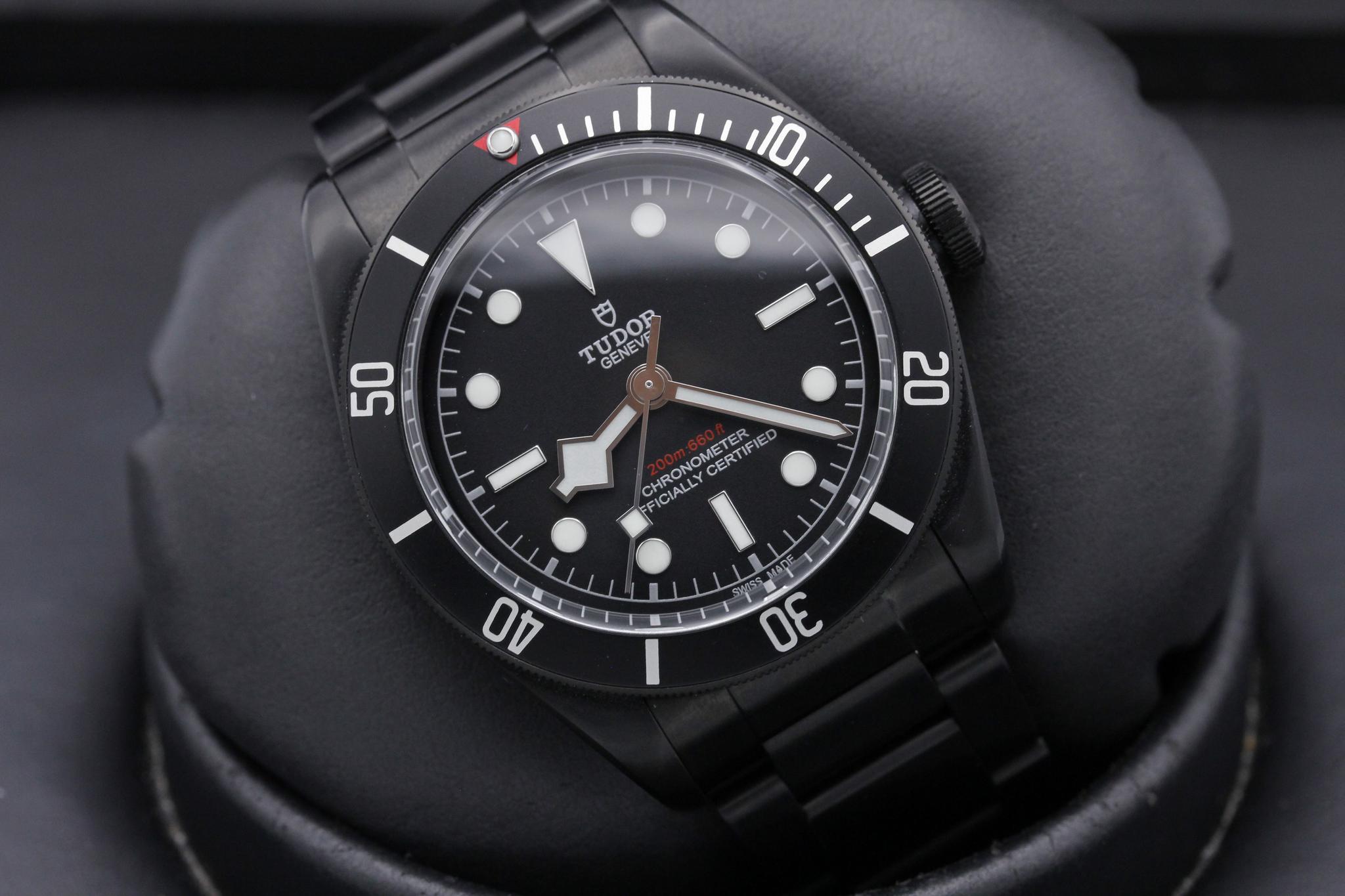 Watch Image 9
