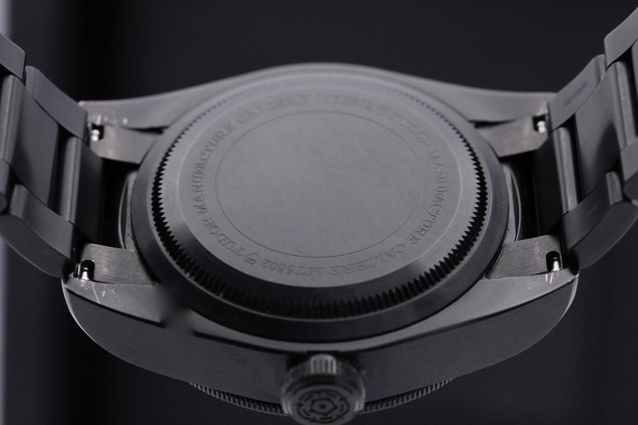 Watch Image 7
