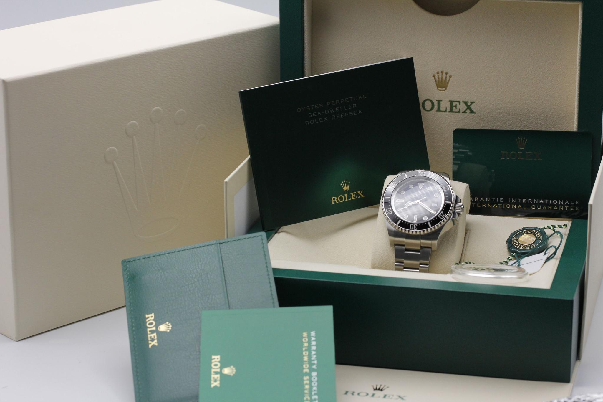 Watch Image 11