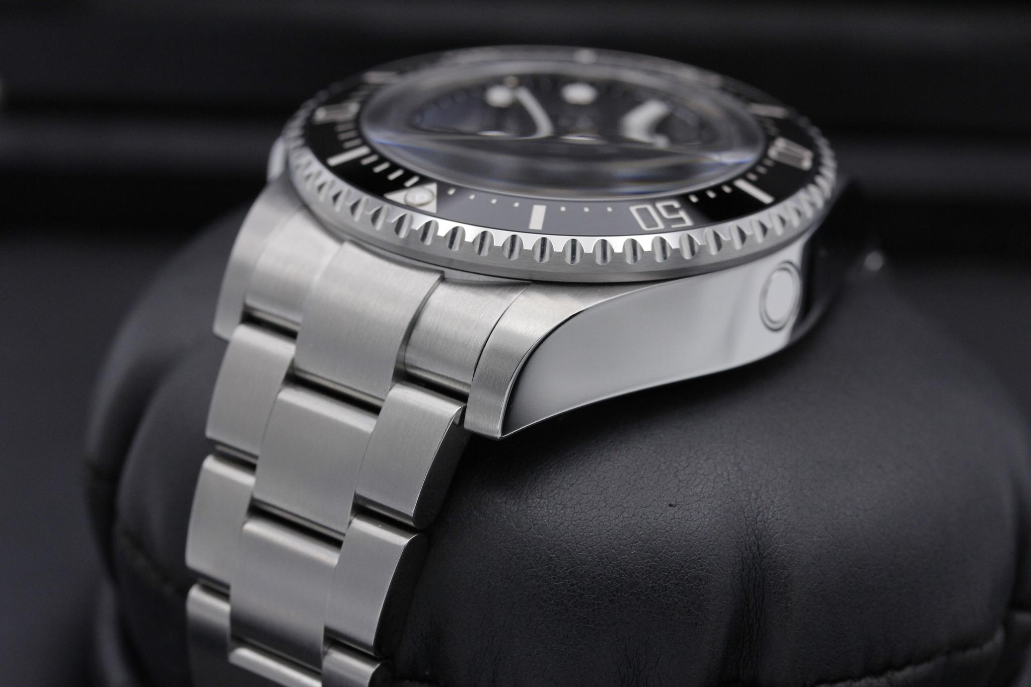 Watch Image 5