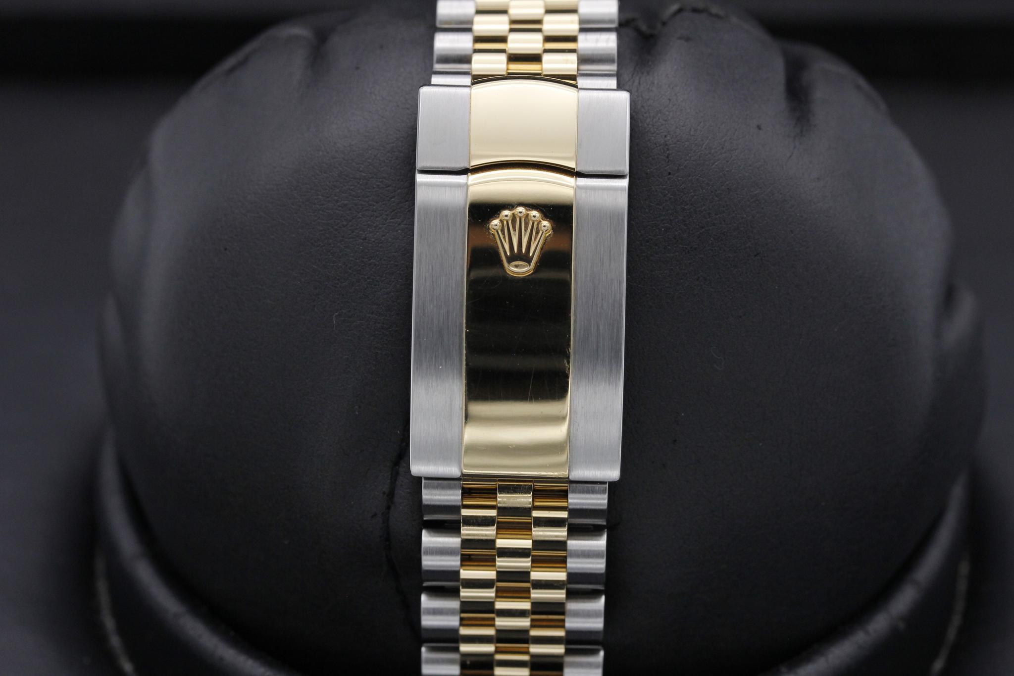 Watch Image 8
