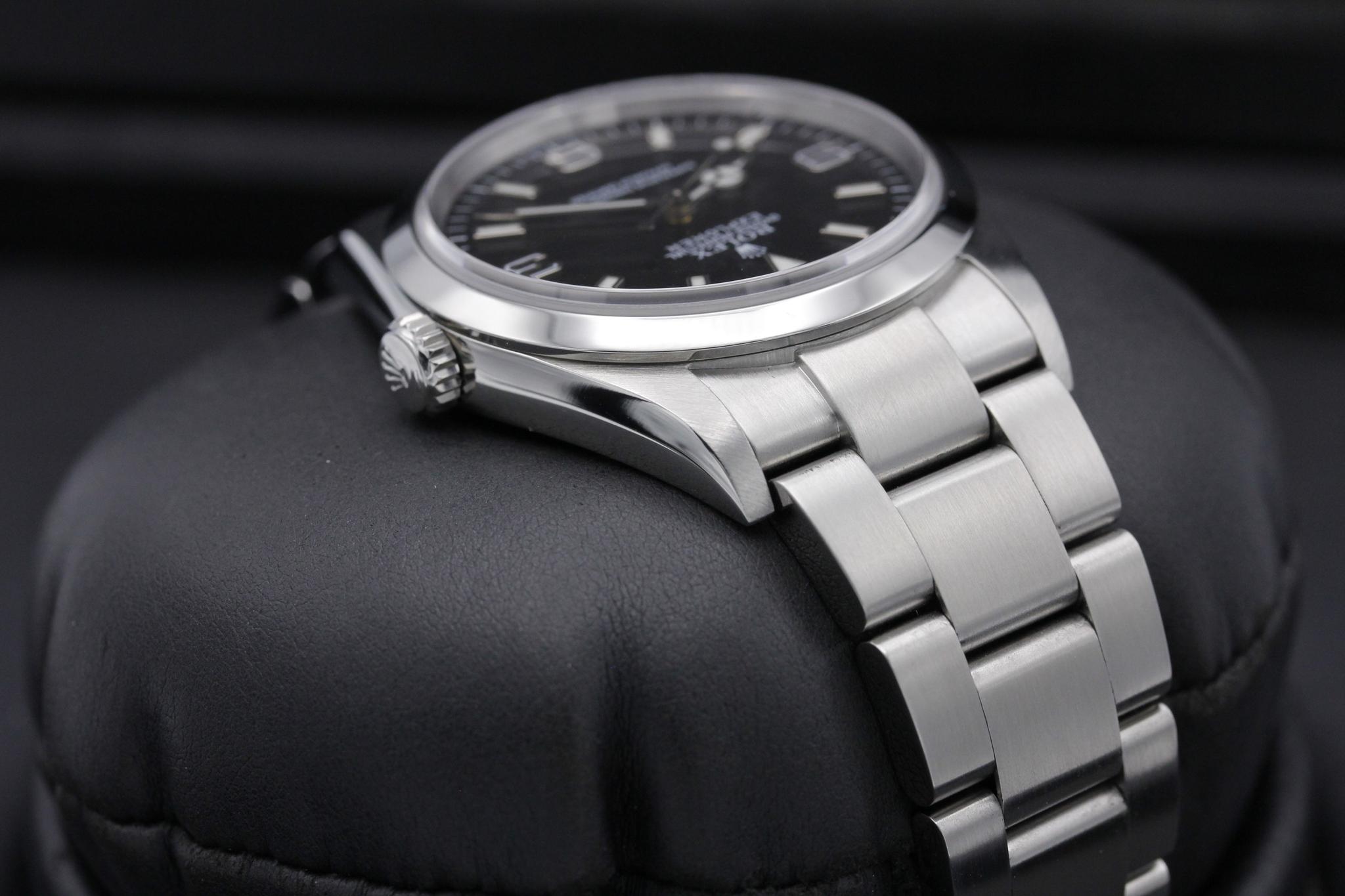 Watch Image 4
