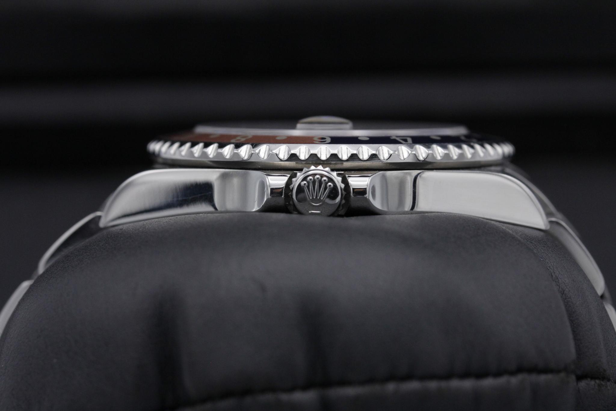Watch Image 3