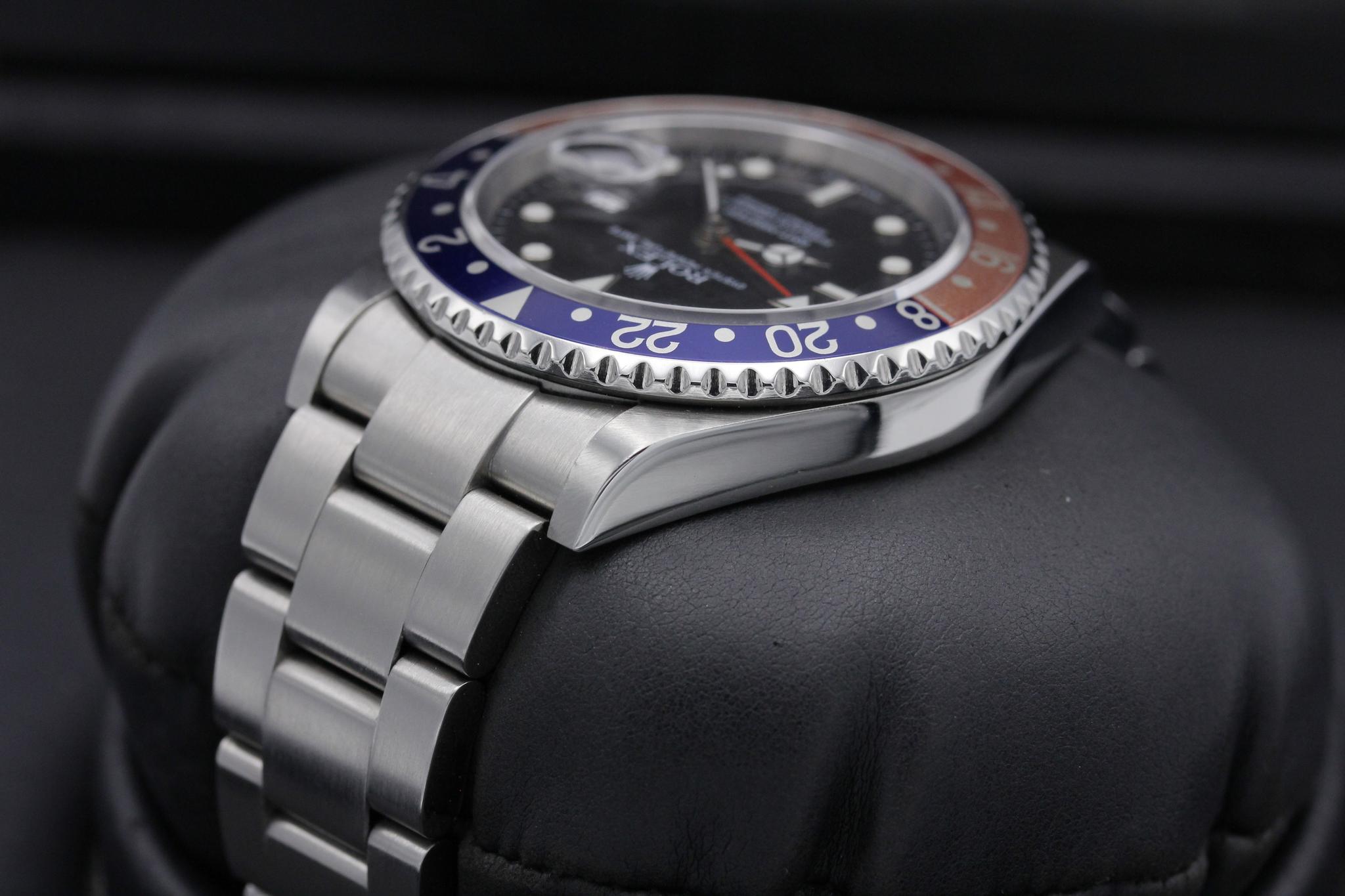 Watch Image 5