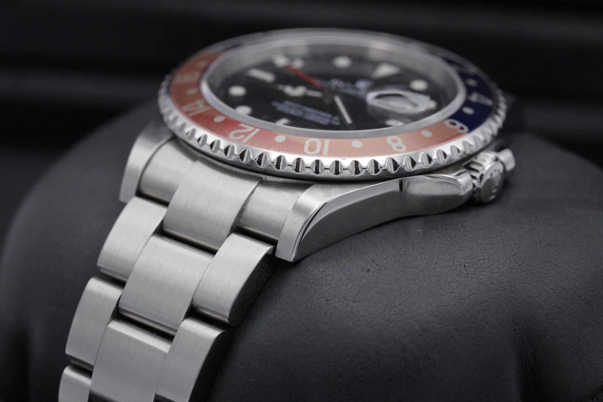 Watch Image 2