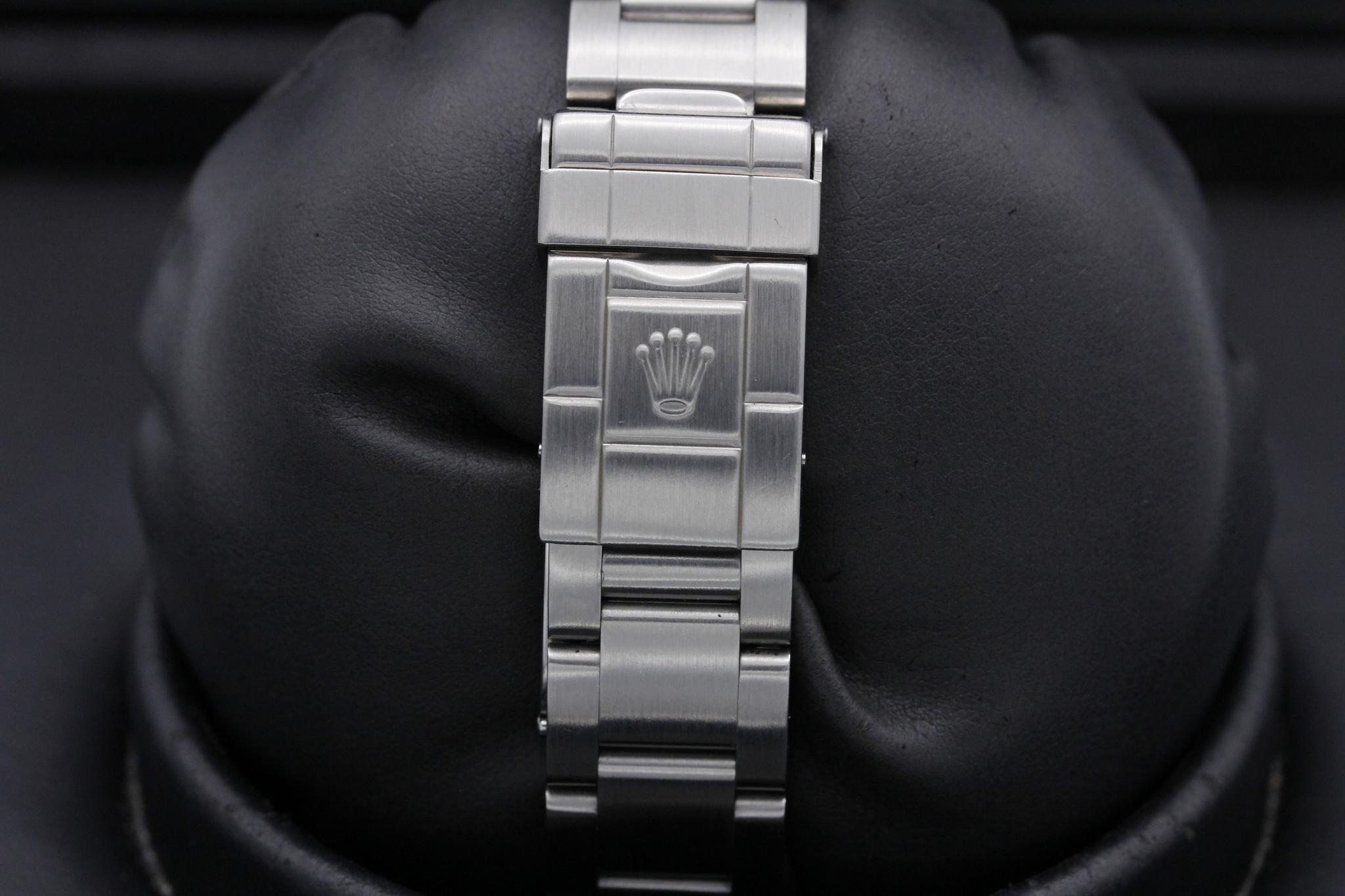 Watch Image 10