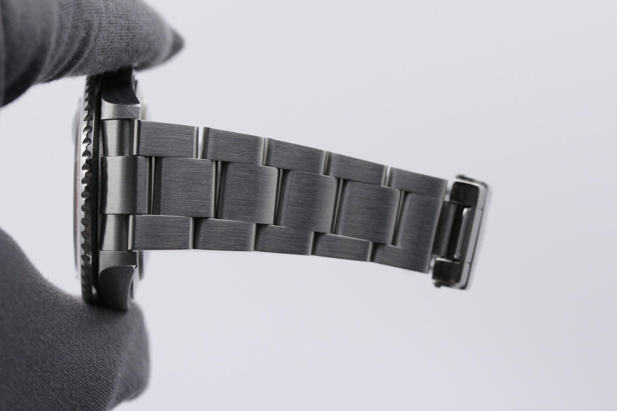 Watch Image 9