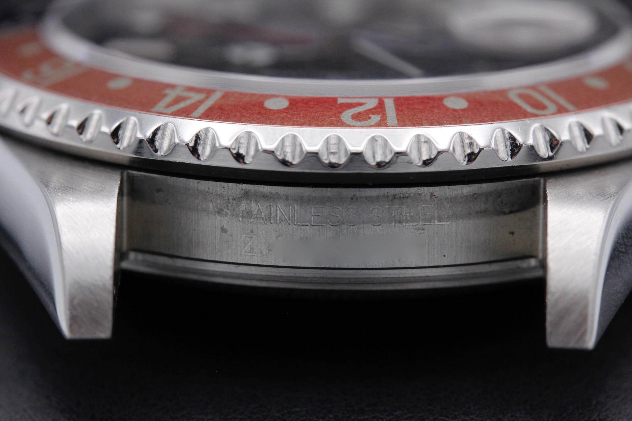 Watch Image 12