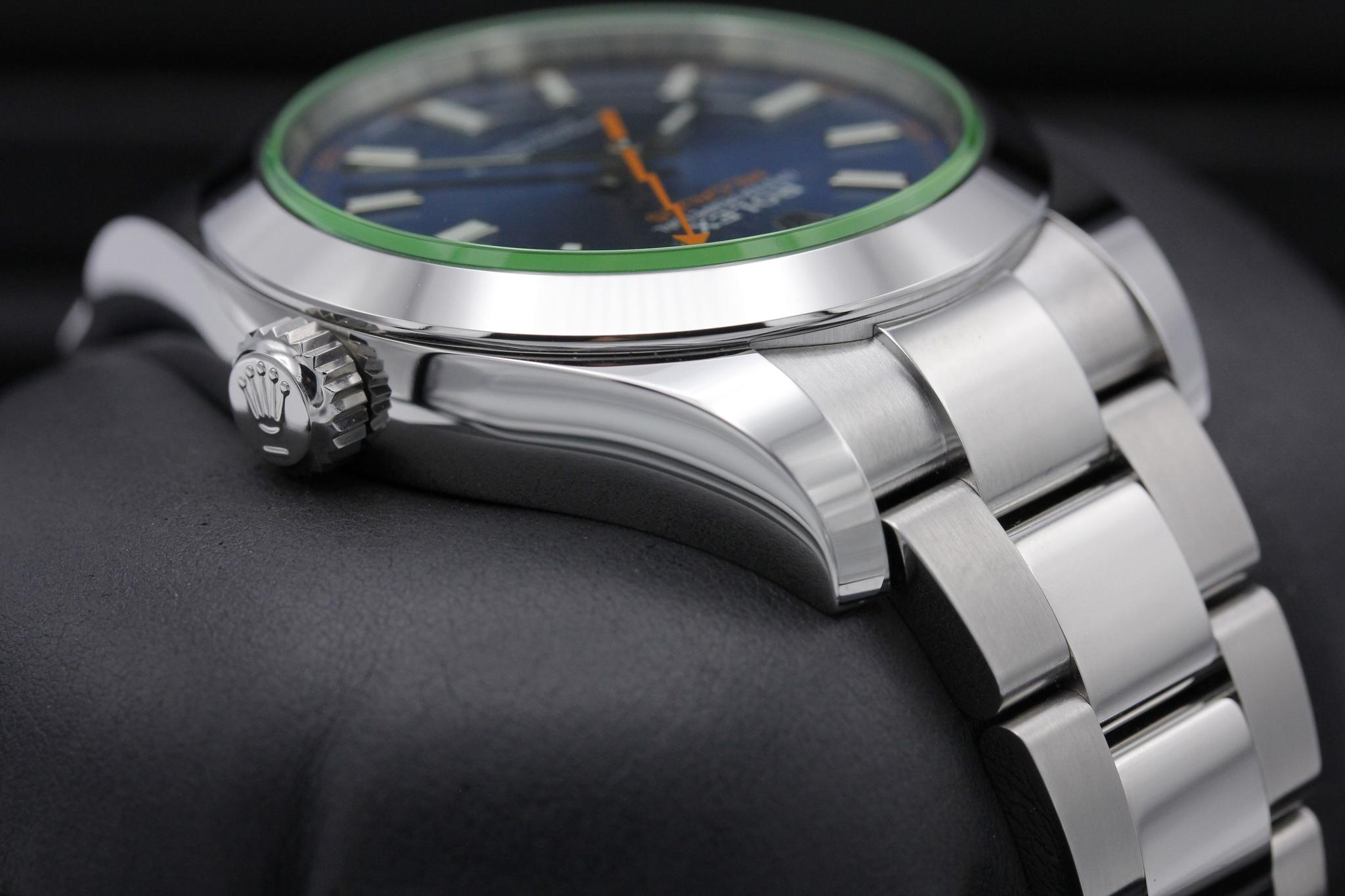 Watch Image 4