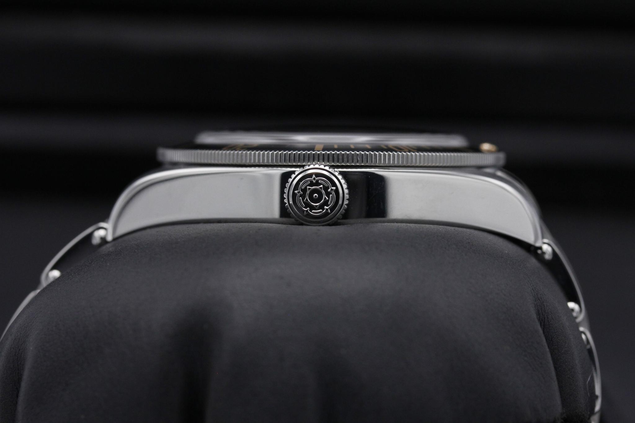 Watch Image 3
