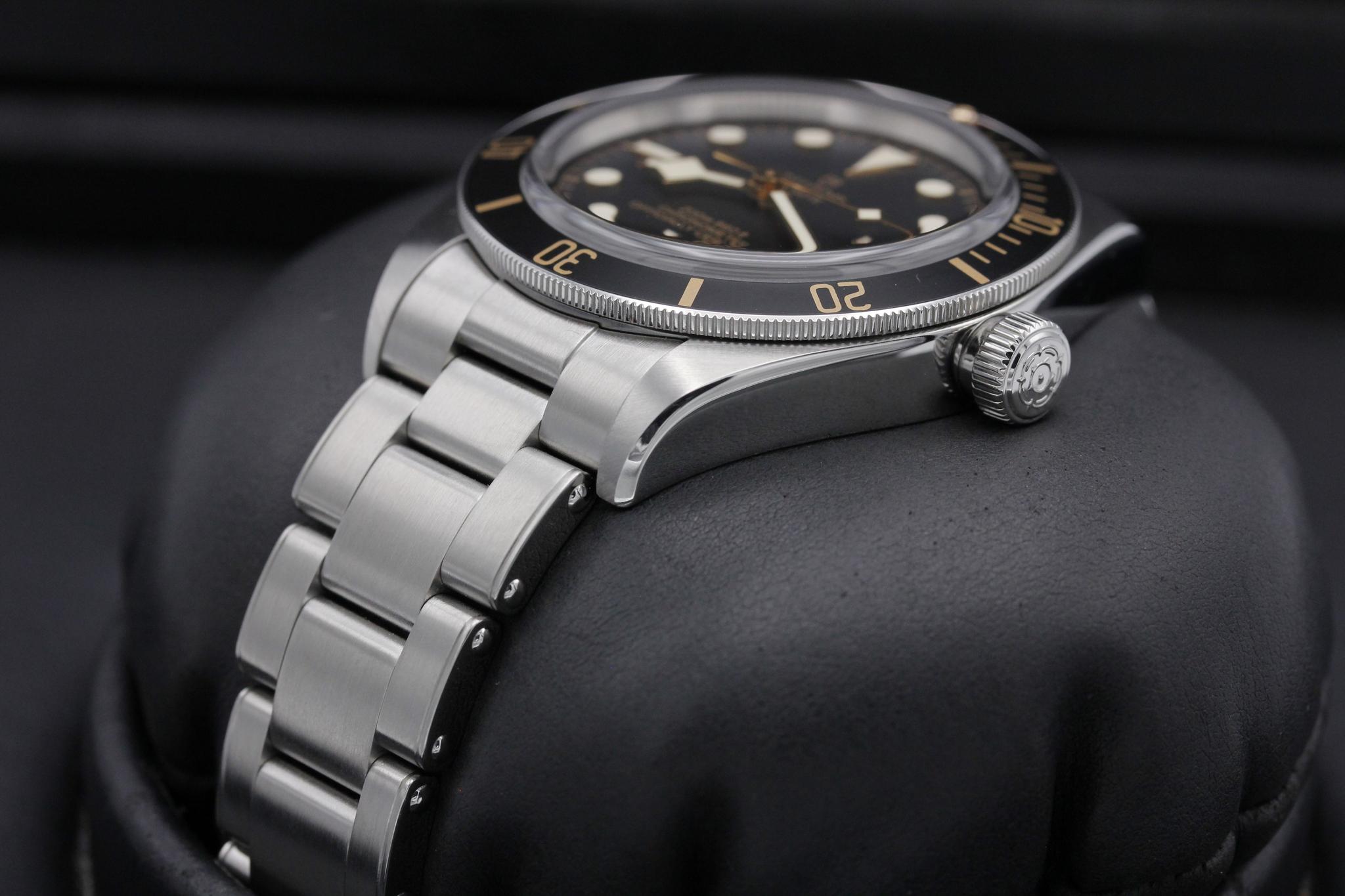 Watch Image 2
