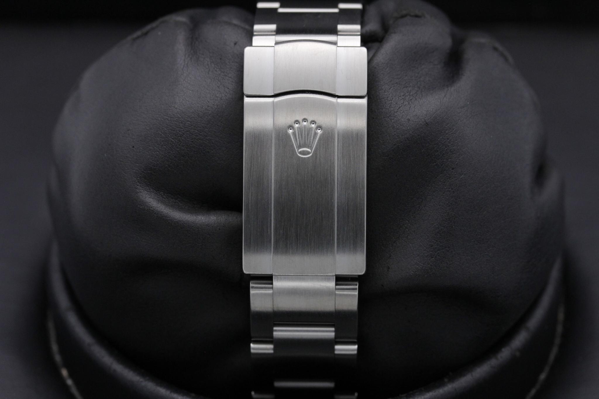 Watch Image 8