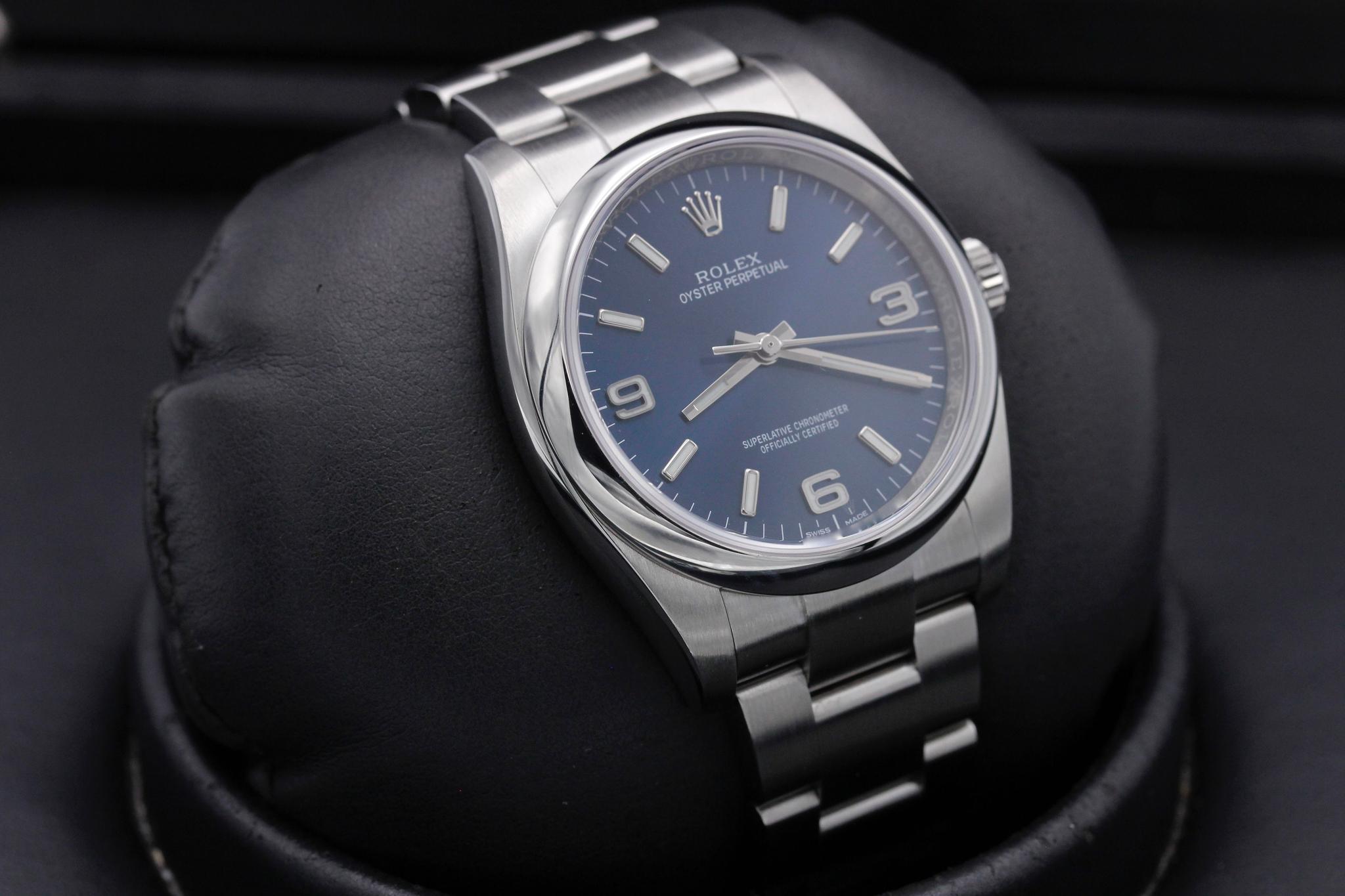 Watch Image 10