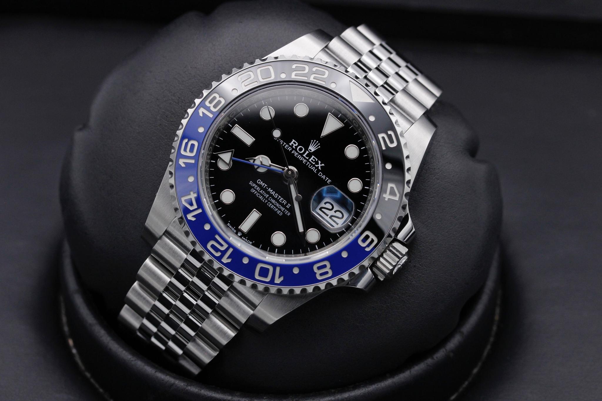 Watch Image 9