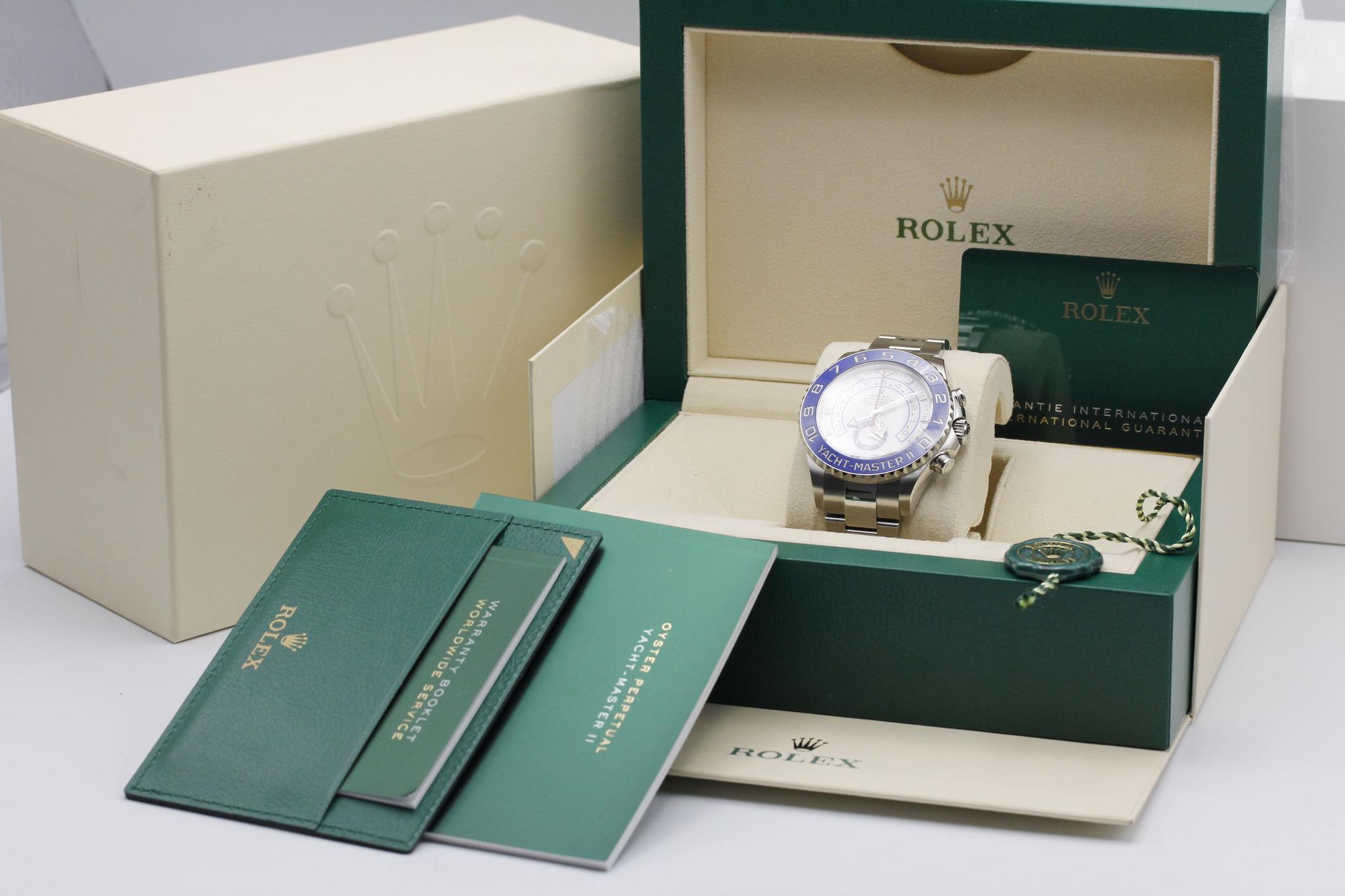 Watch Image 11