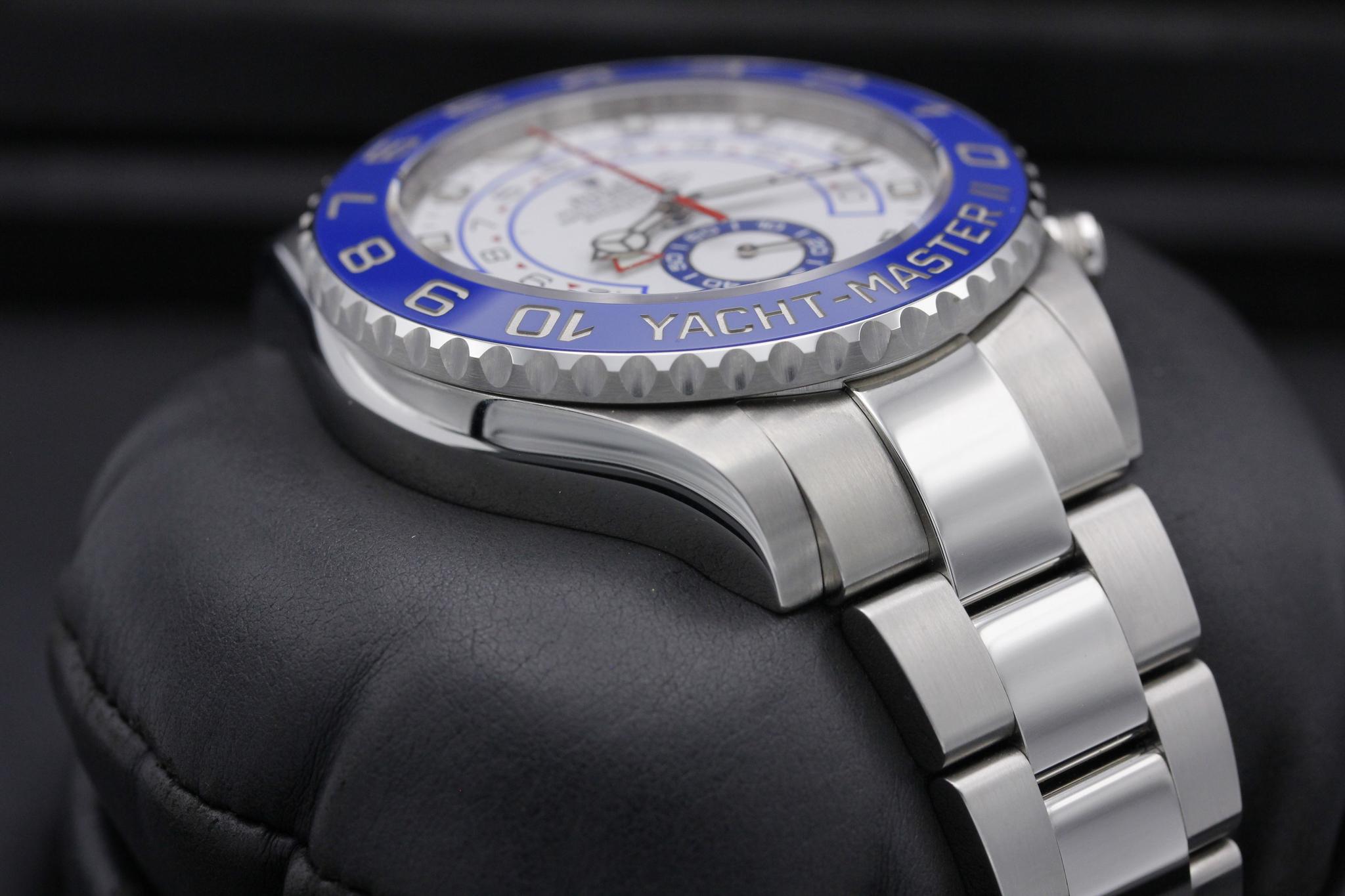 Watch Image 6