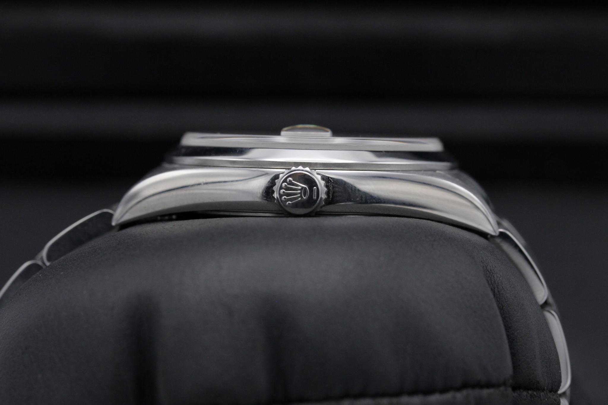 Watch Image 3