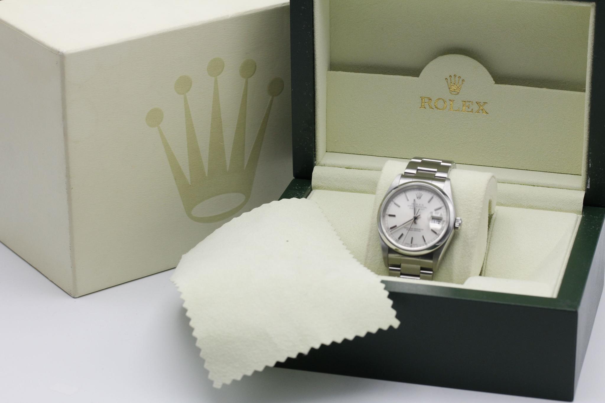 Watch Image 12