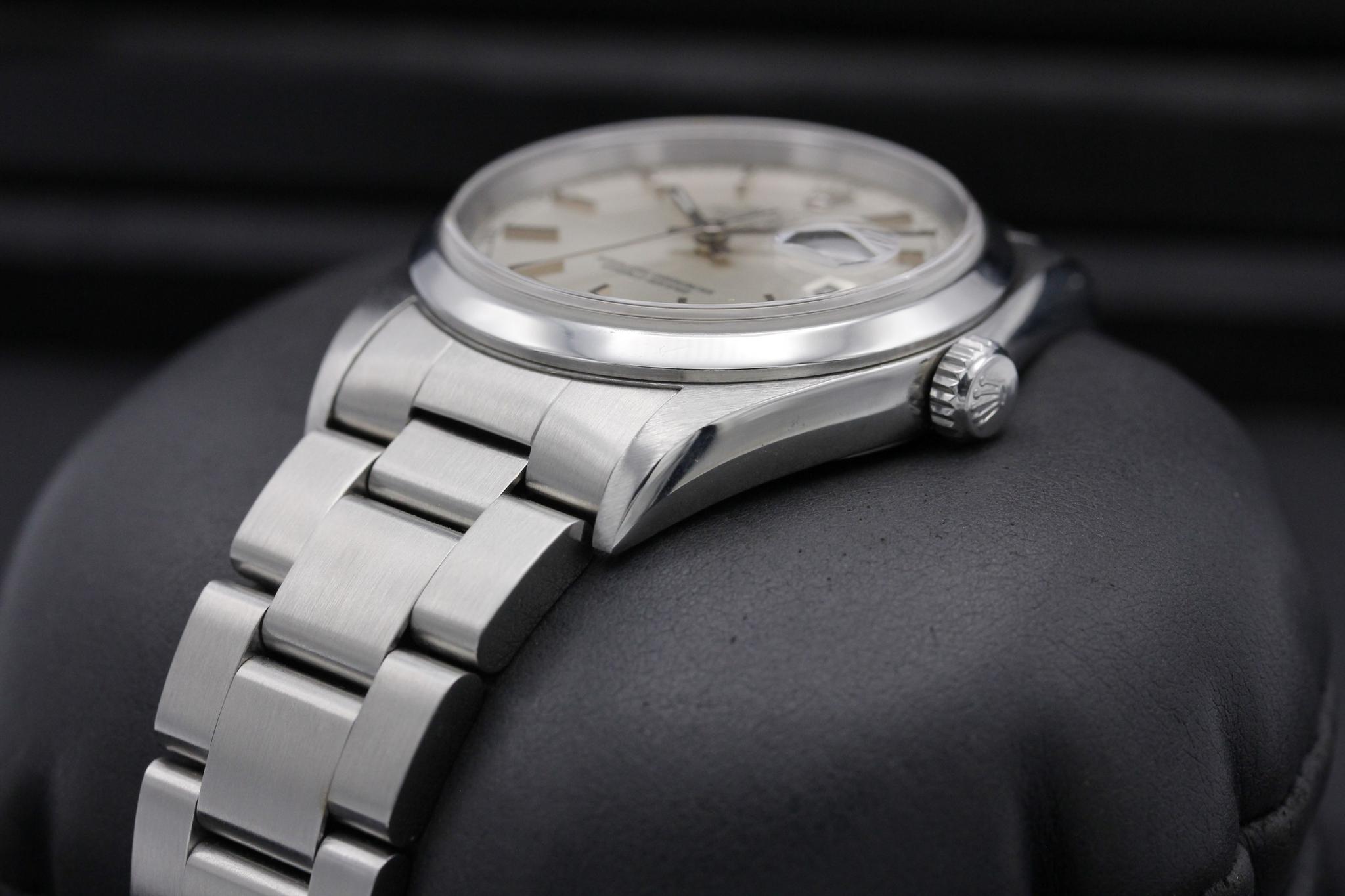 Watch Image 2