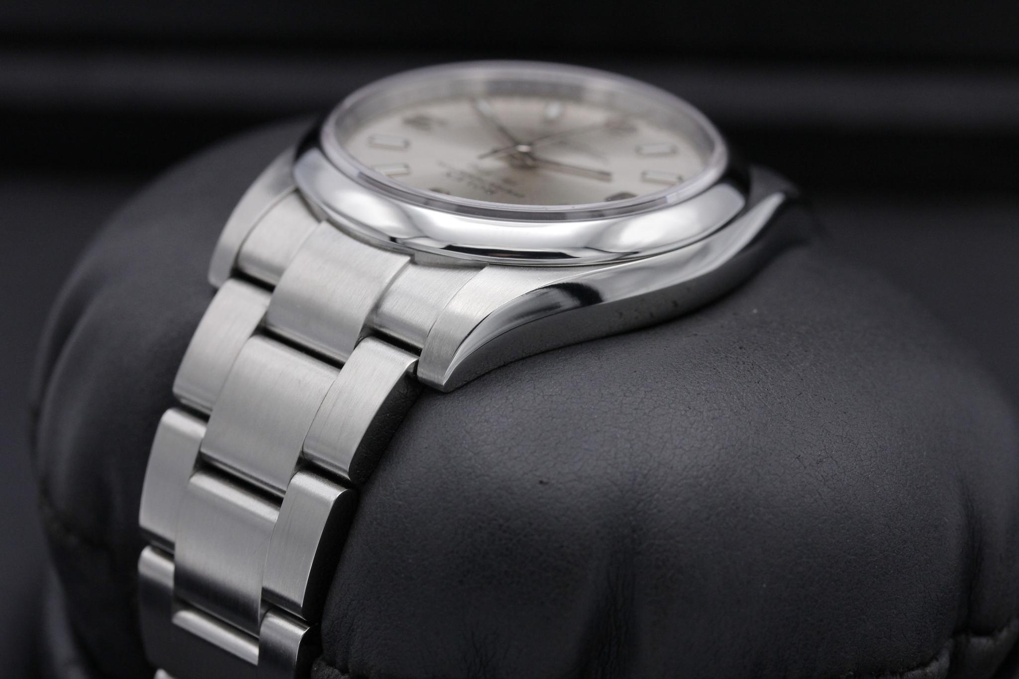 Watch Image 5
