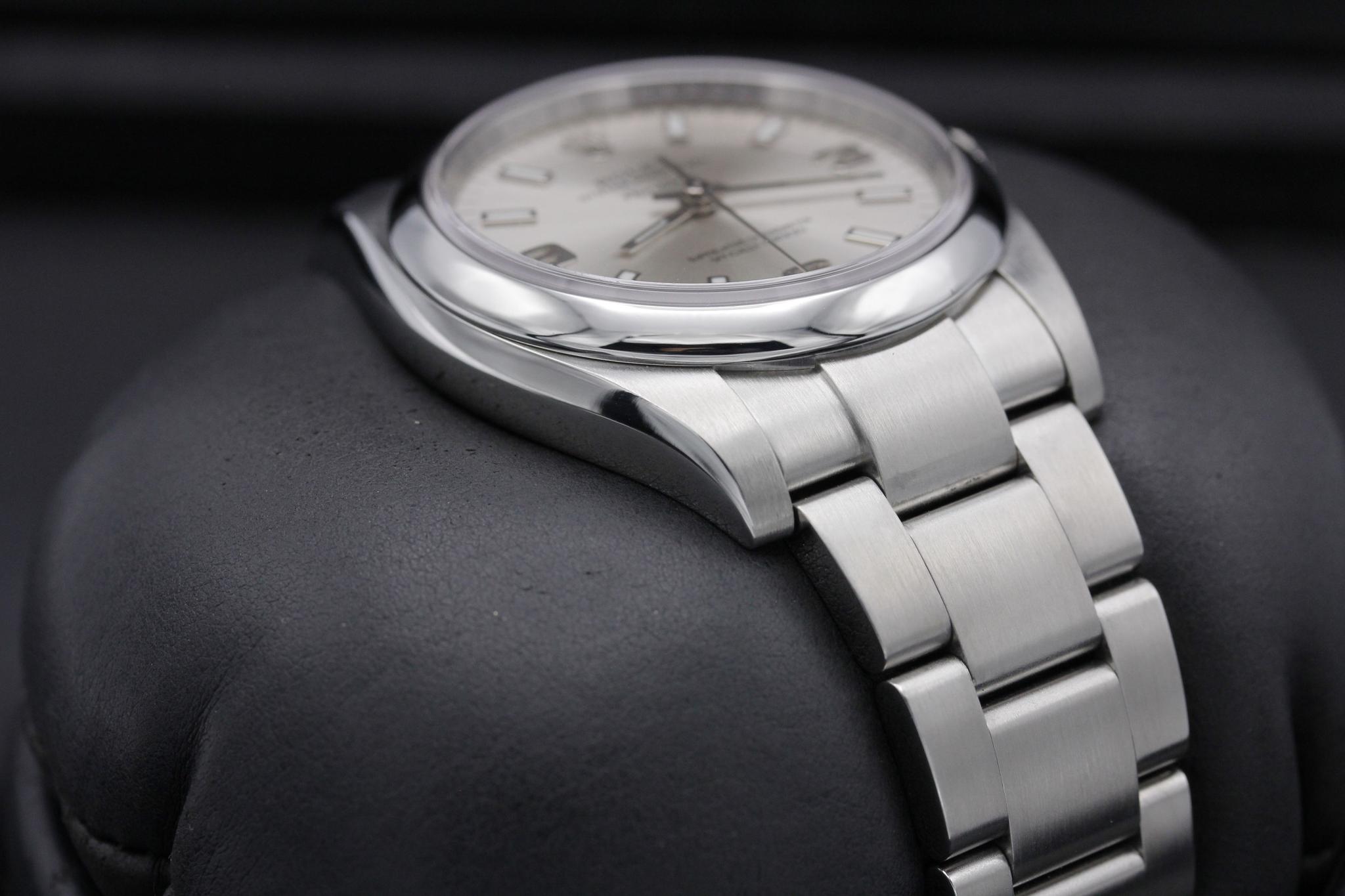 Watch Image 6