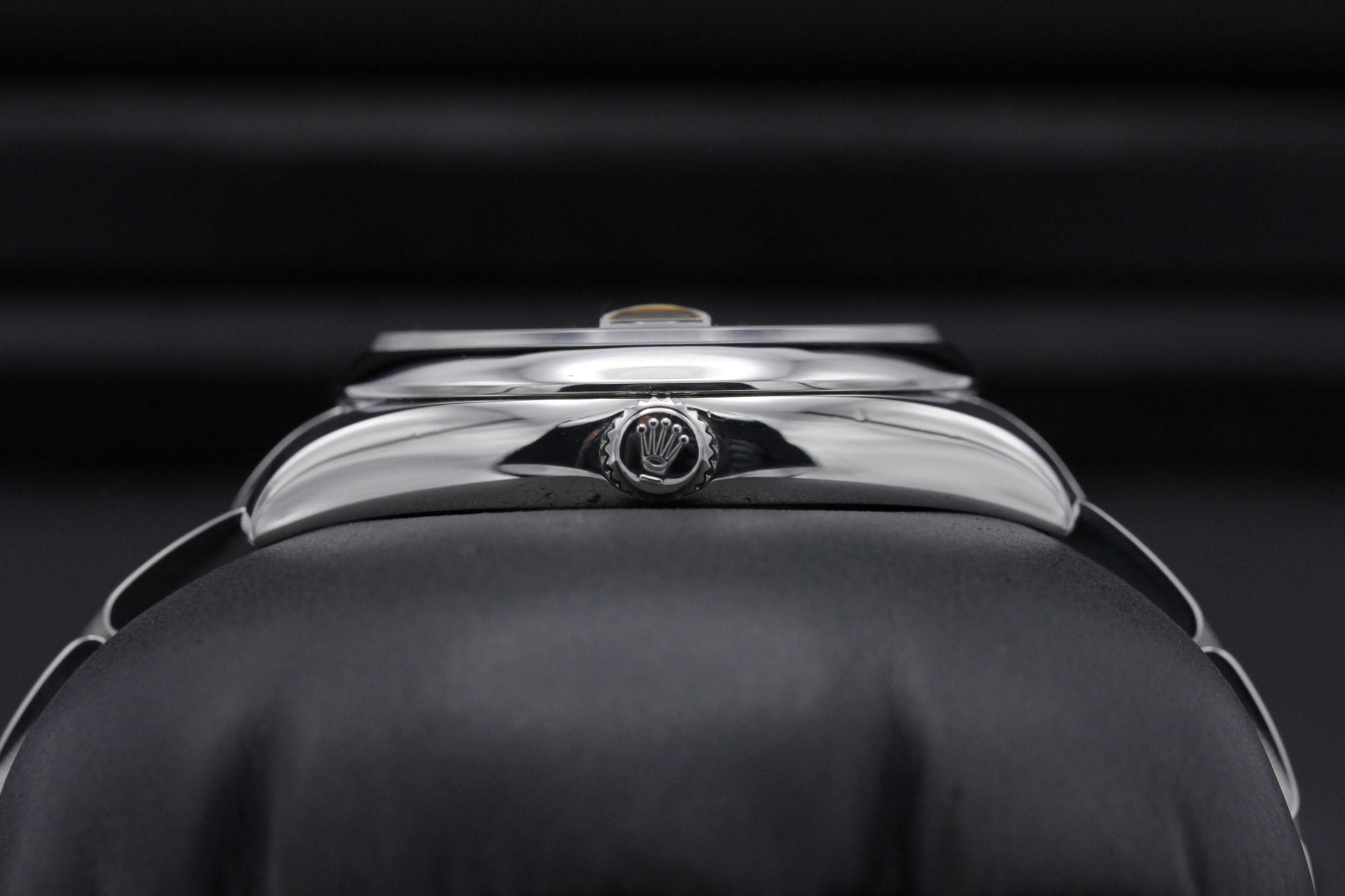 Watch Image 3