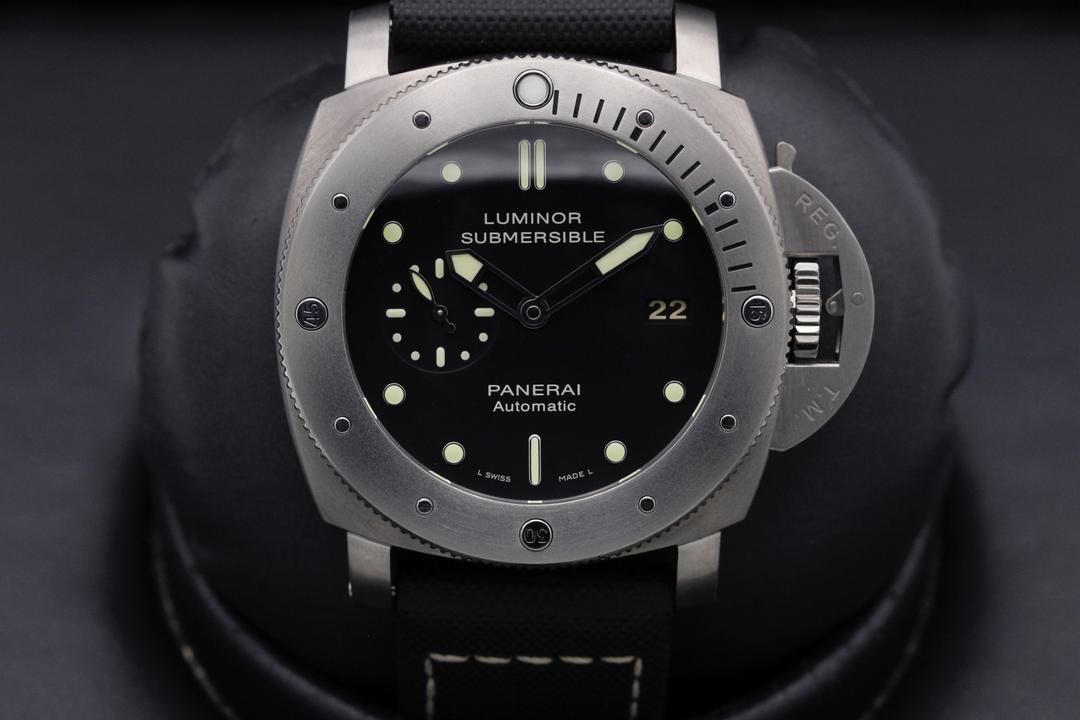 Panerai Submersible 1950 Pam 305