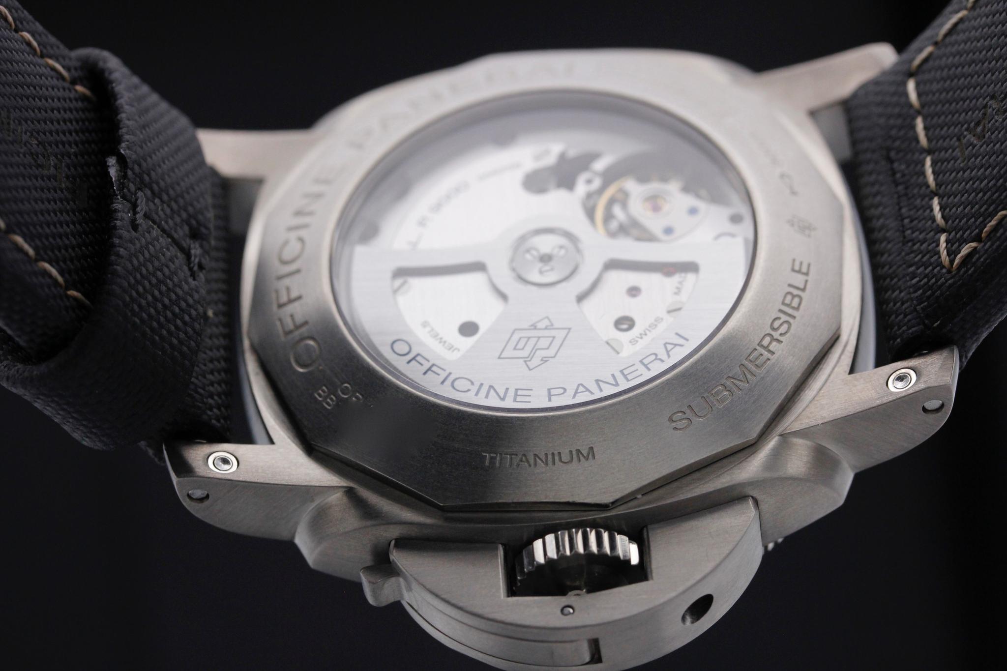 Watch Image 7