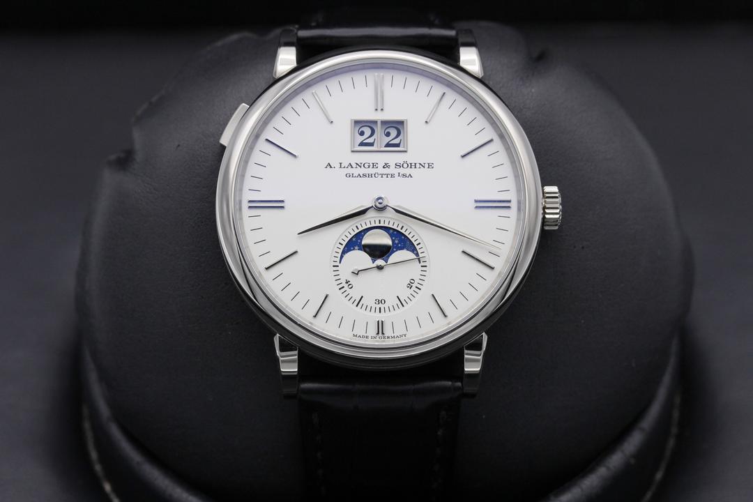 A. Lange & Söhne Saxonia Moonphase 384.026