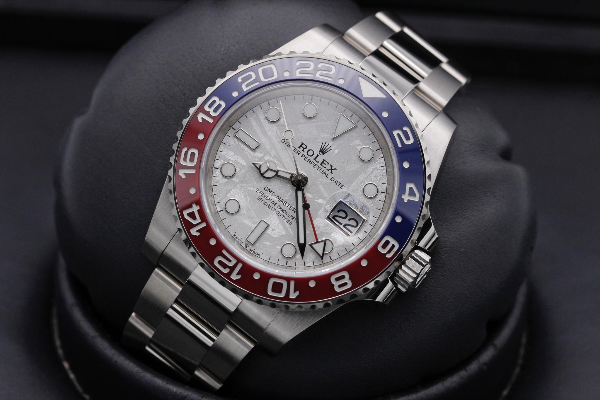 Watch Image 9
