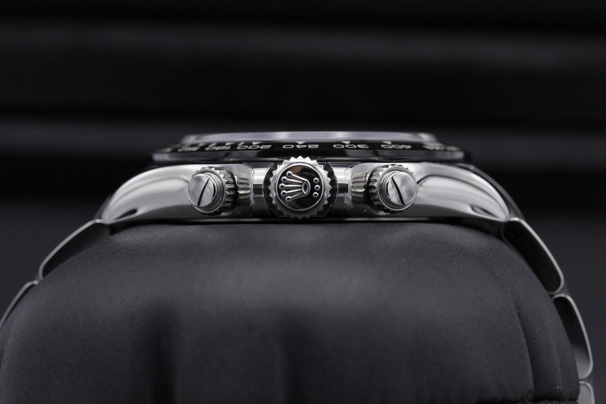 Watch Image 3