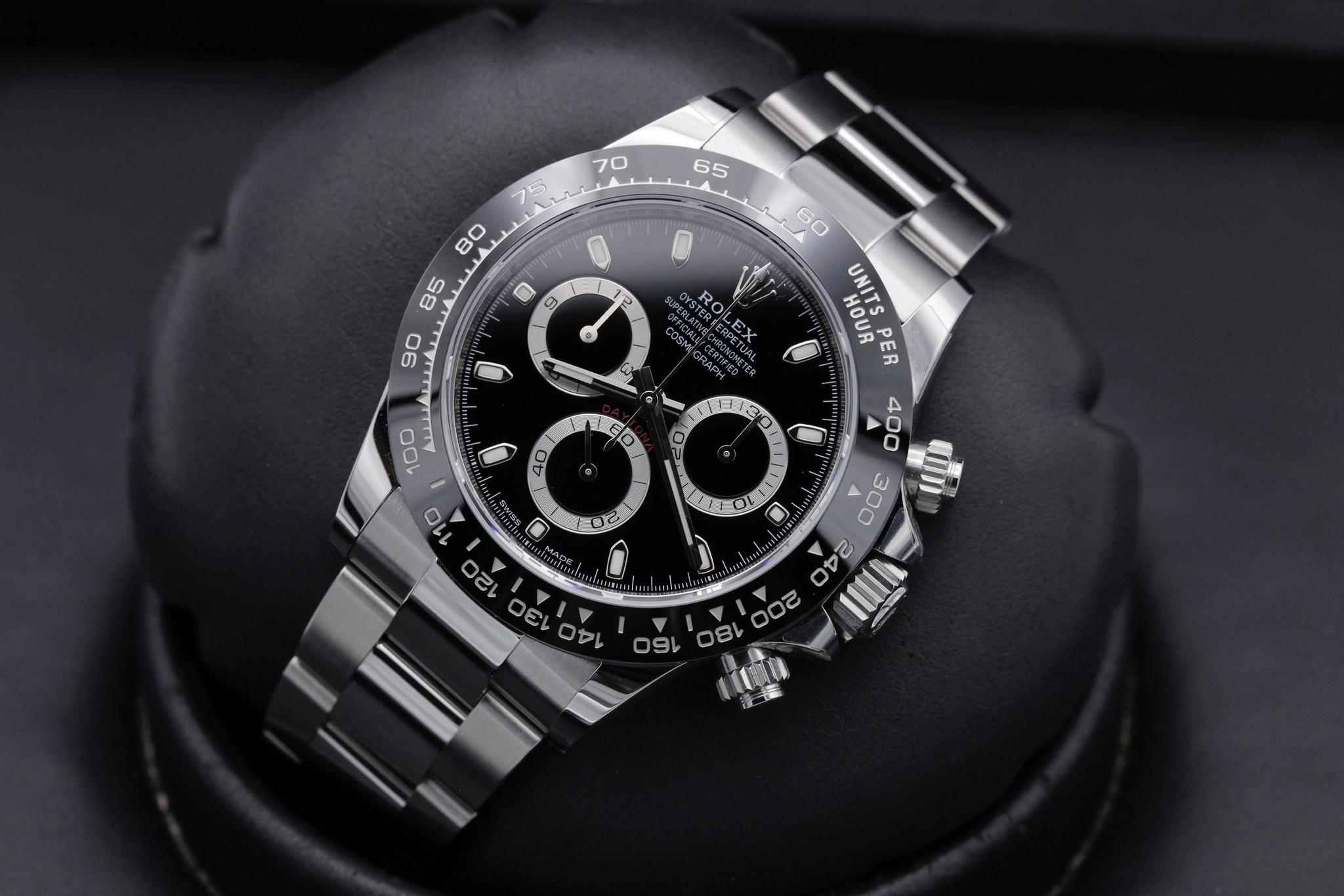 Watch Image 9