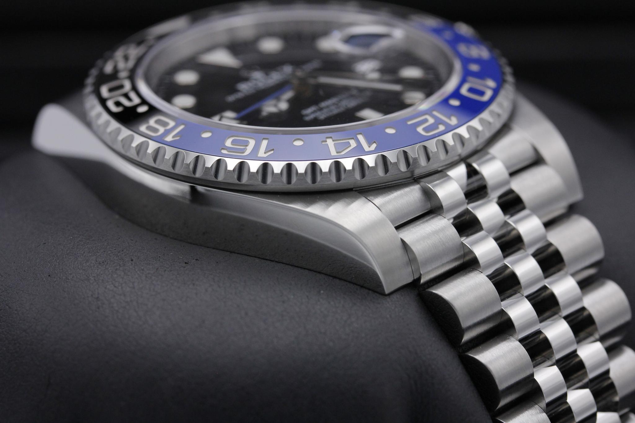 Watch Image 6