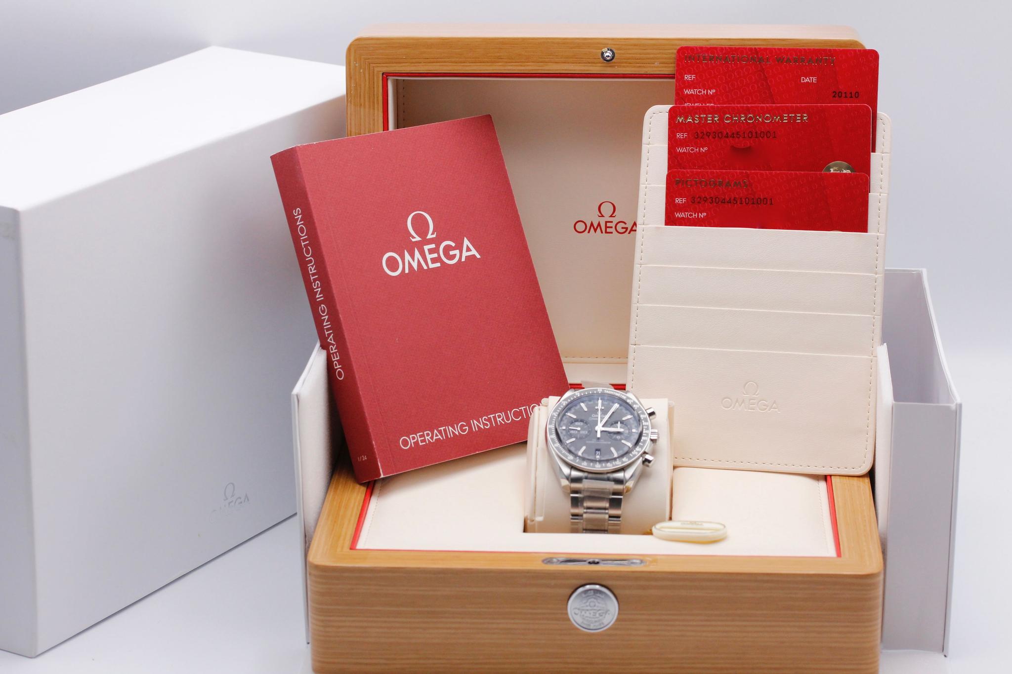 Watch Image 11