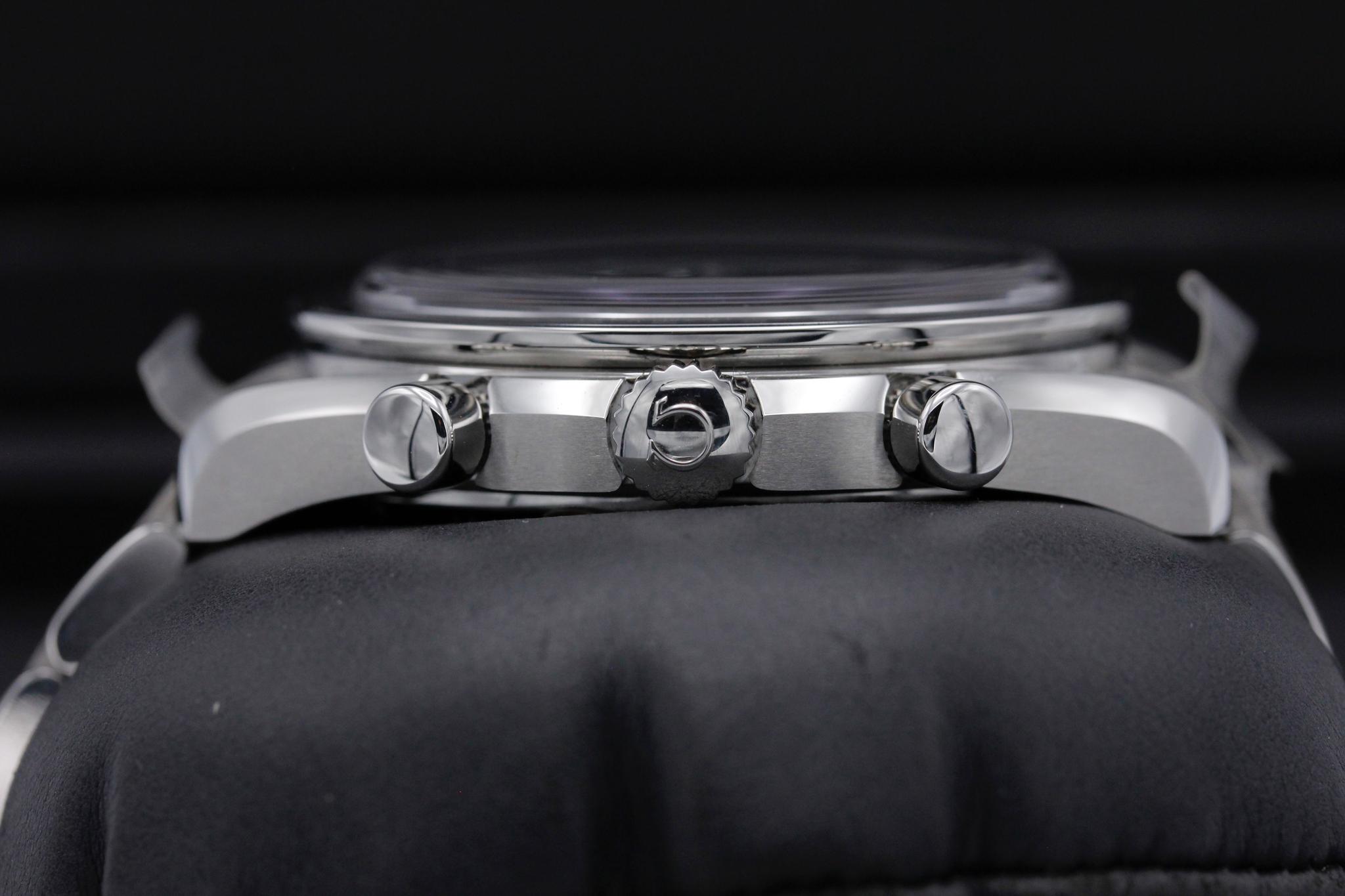 Watch Image 3