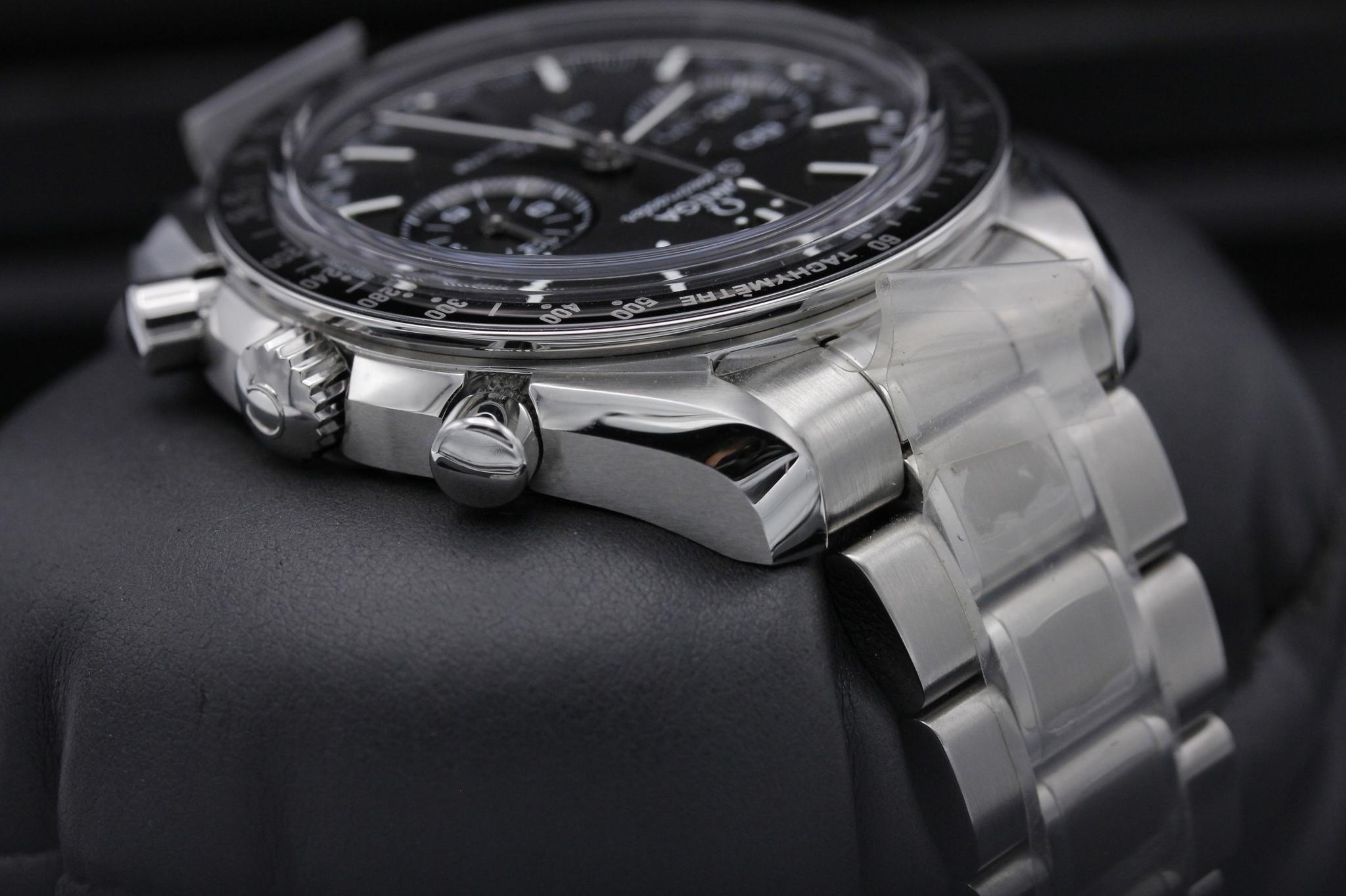 Watch Image 4
