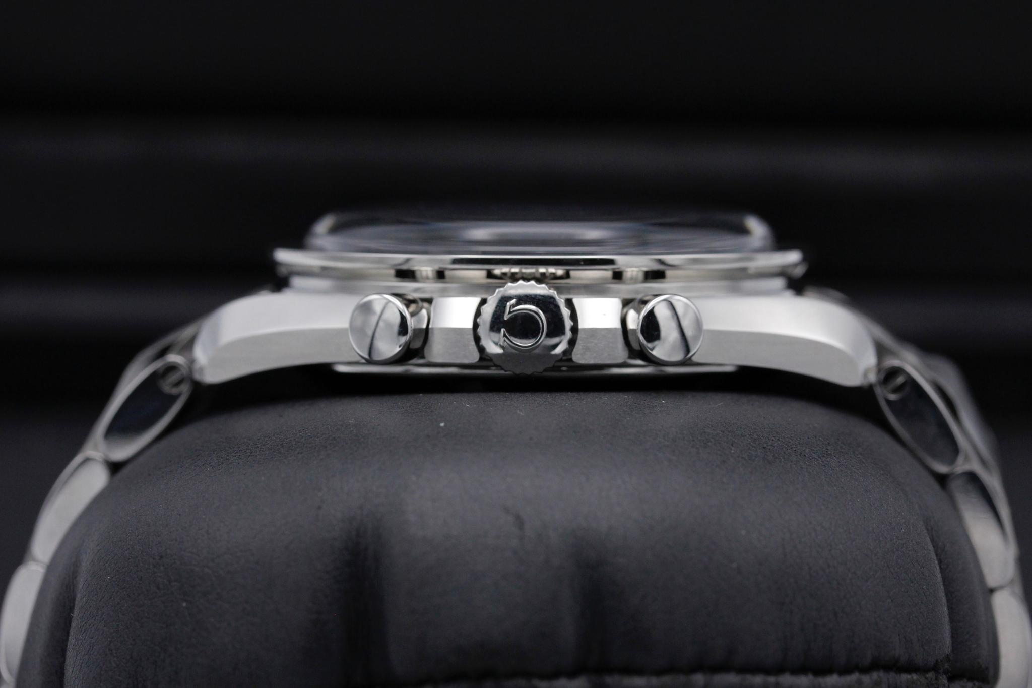 Watch Image 3