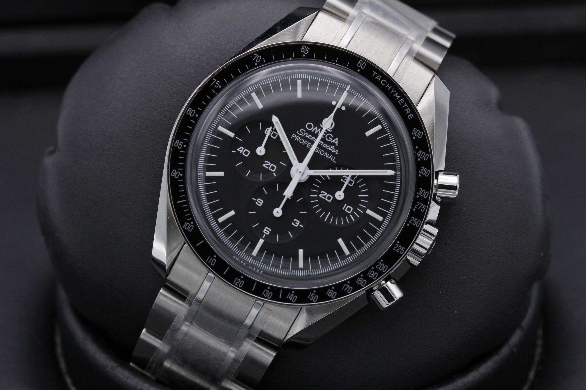 Watch Image 10