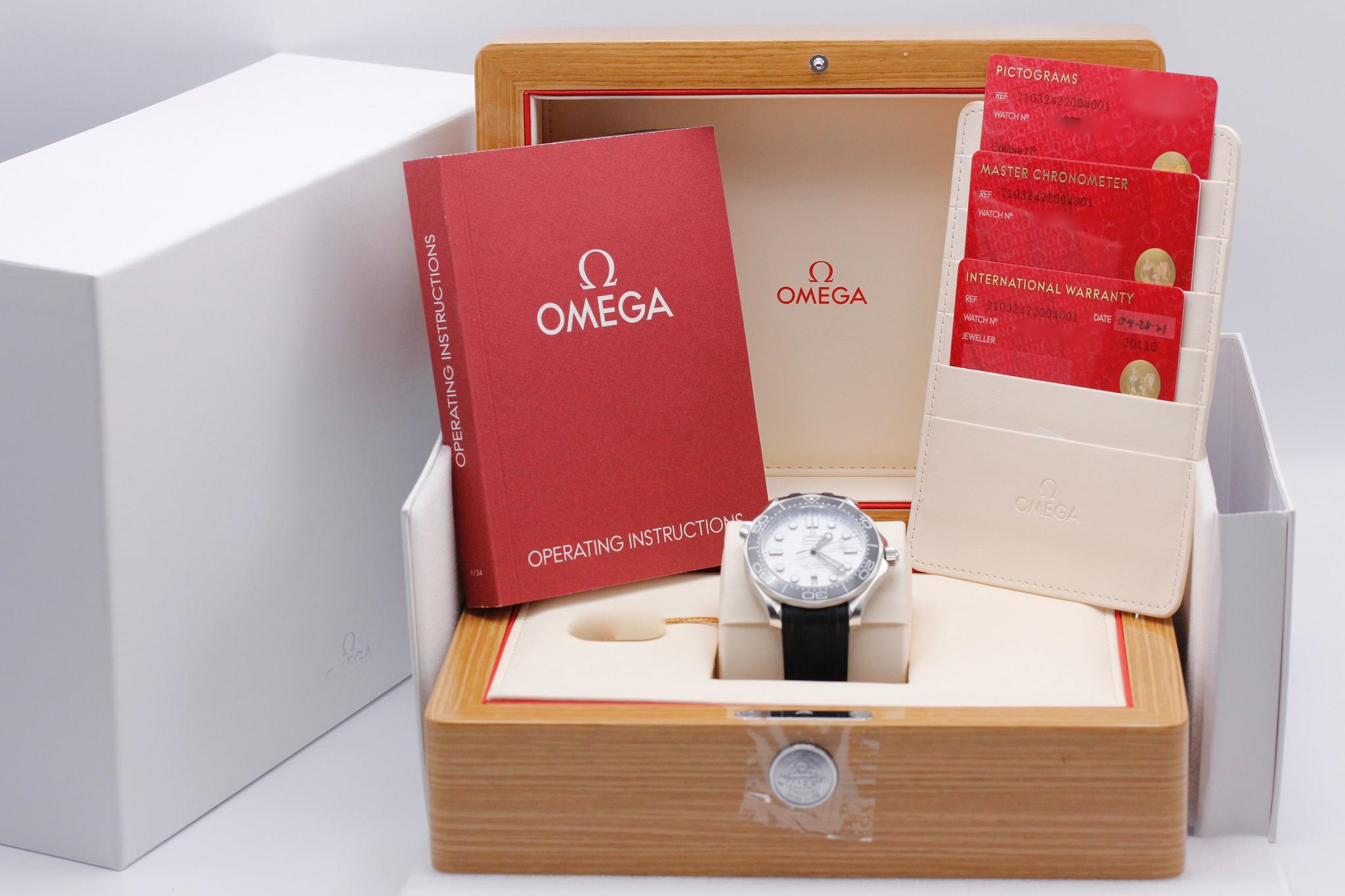 Watch Image 11