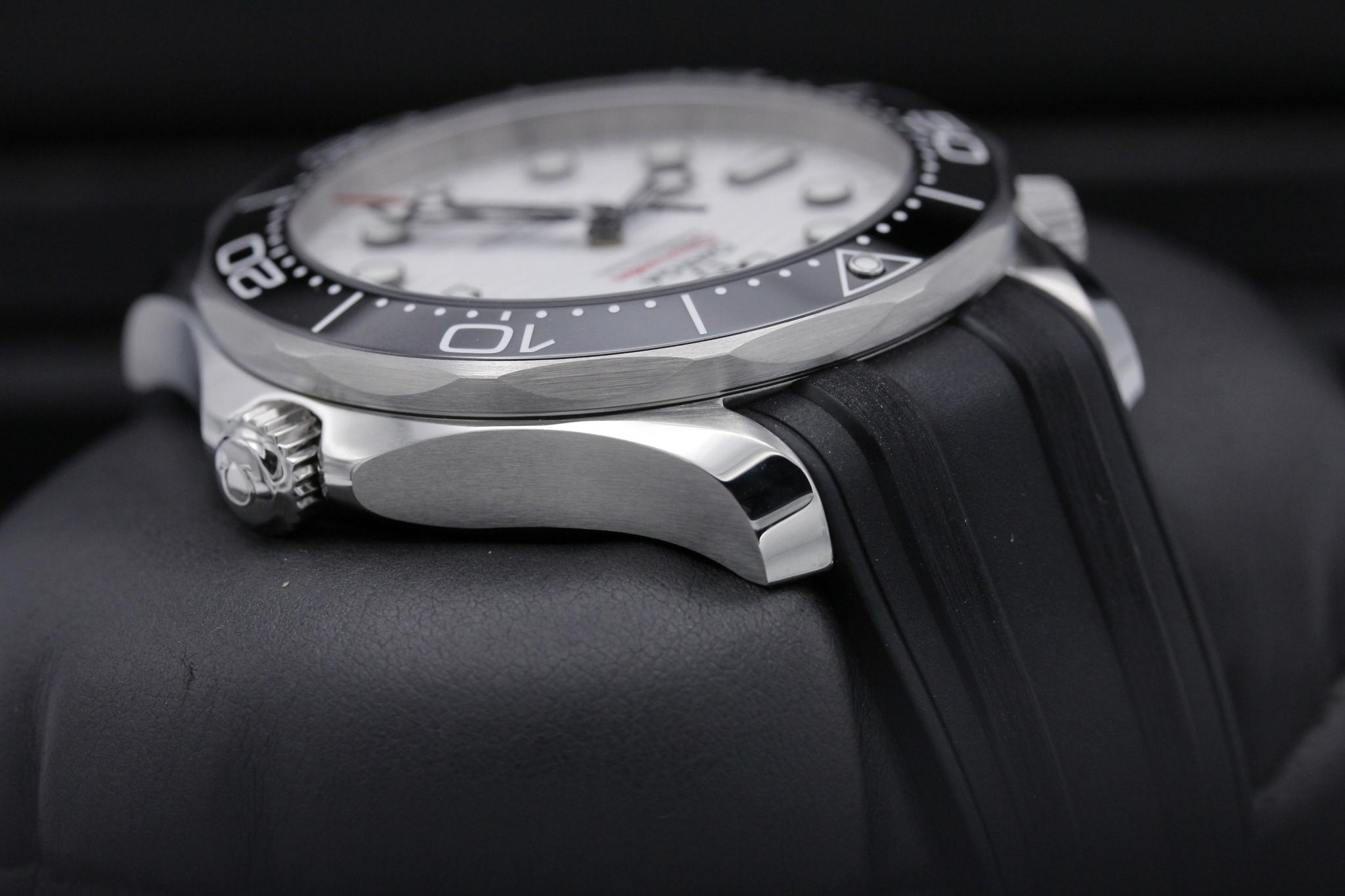 Watch Image 5