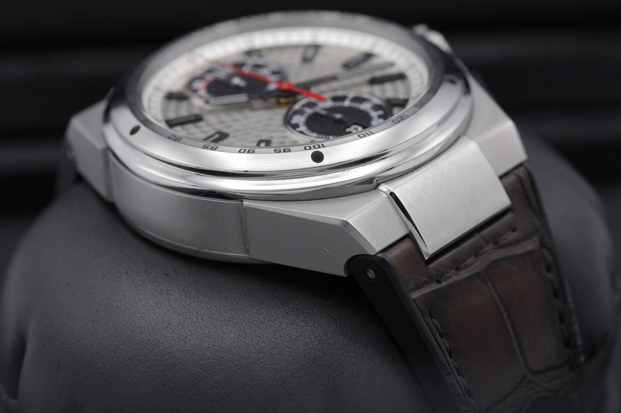 Watch Image 6
