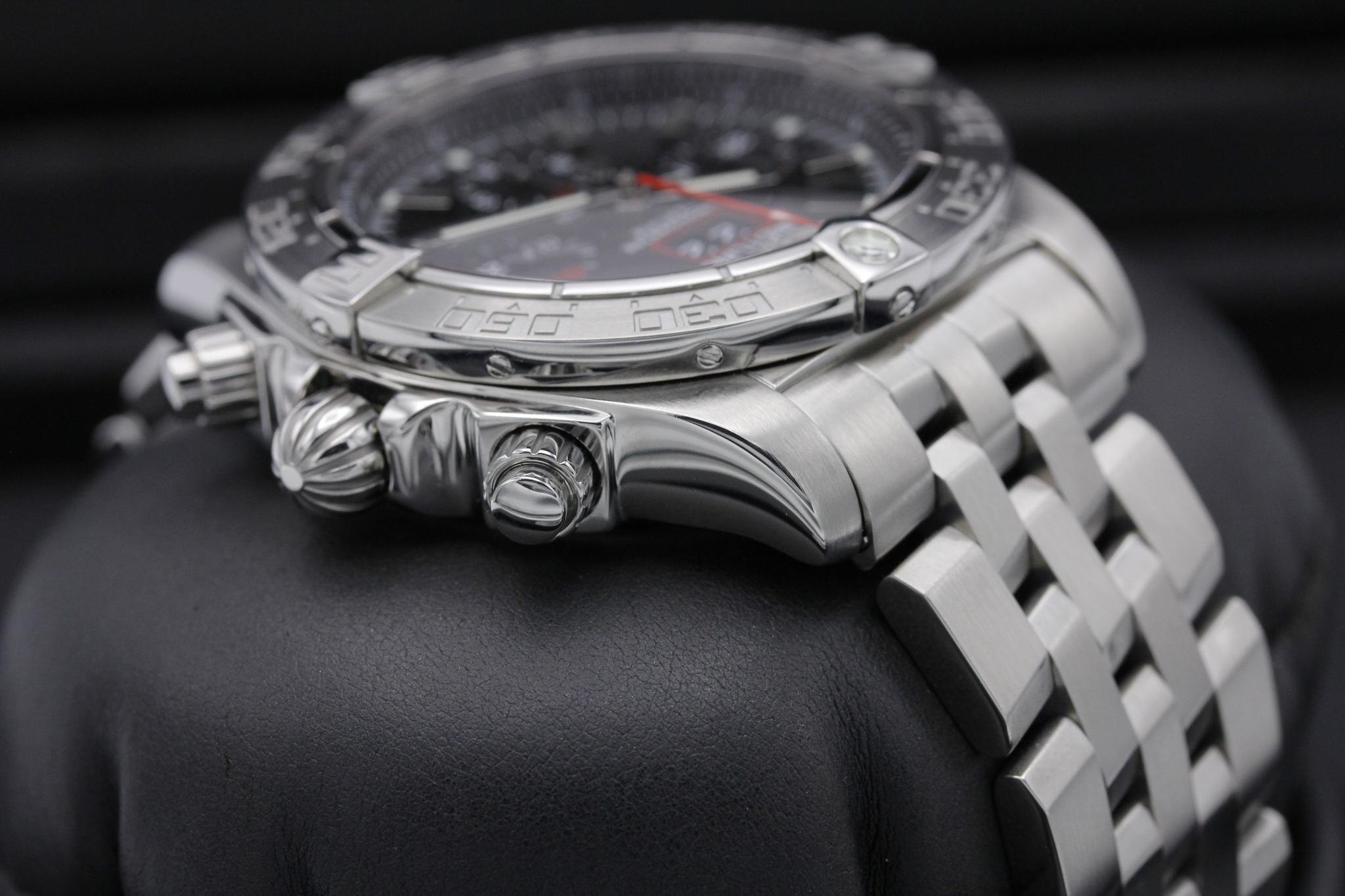 Watch Image 4