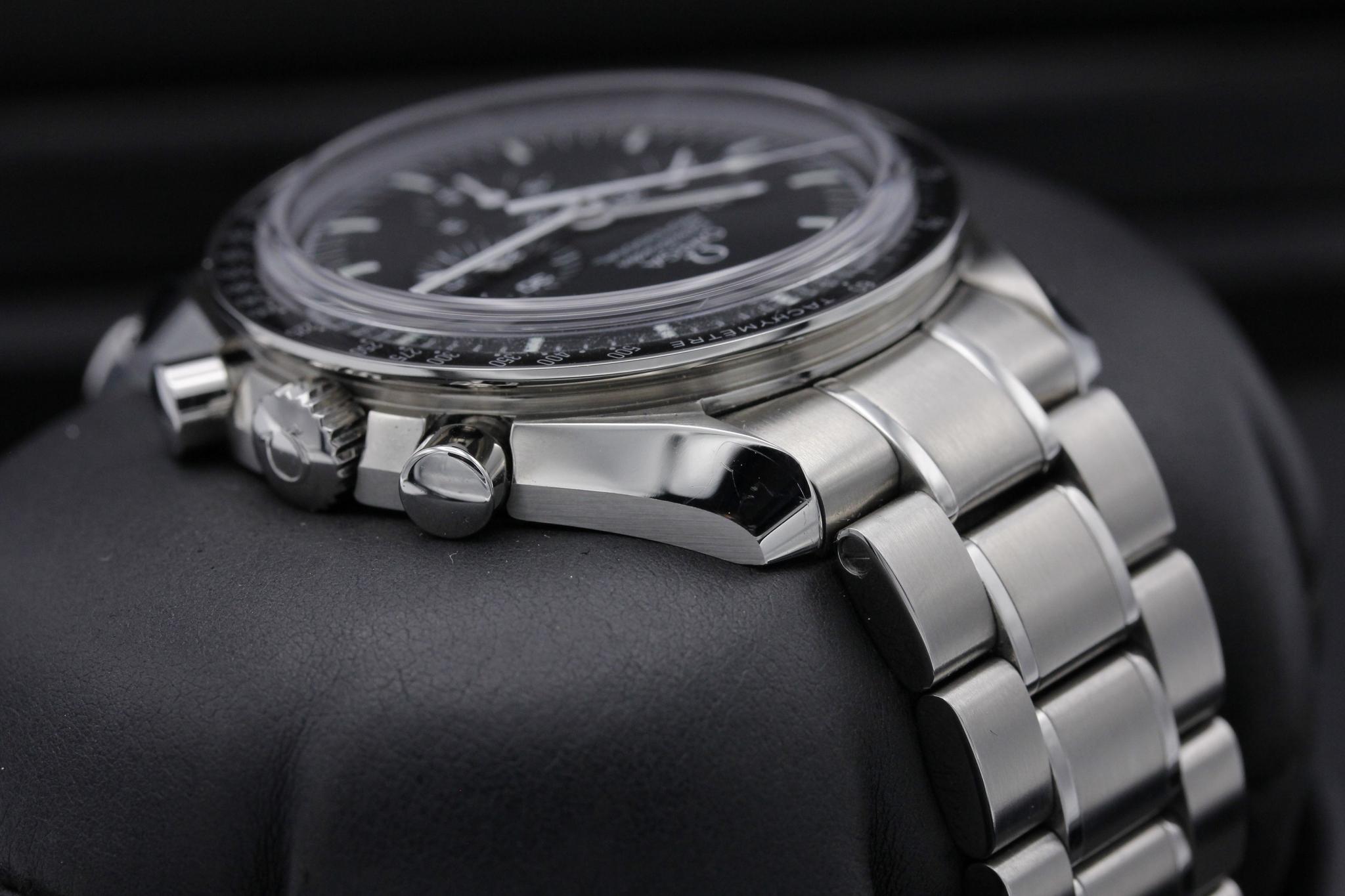 Watch Image 4
