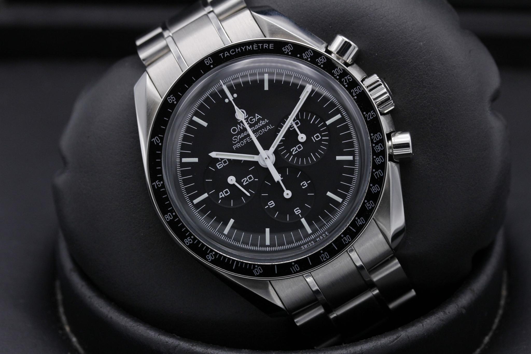Watch Image 10
