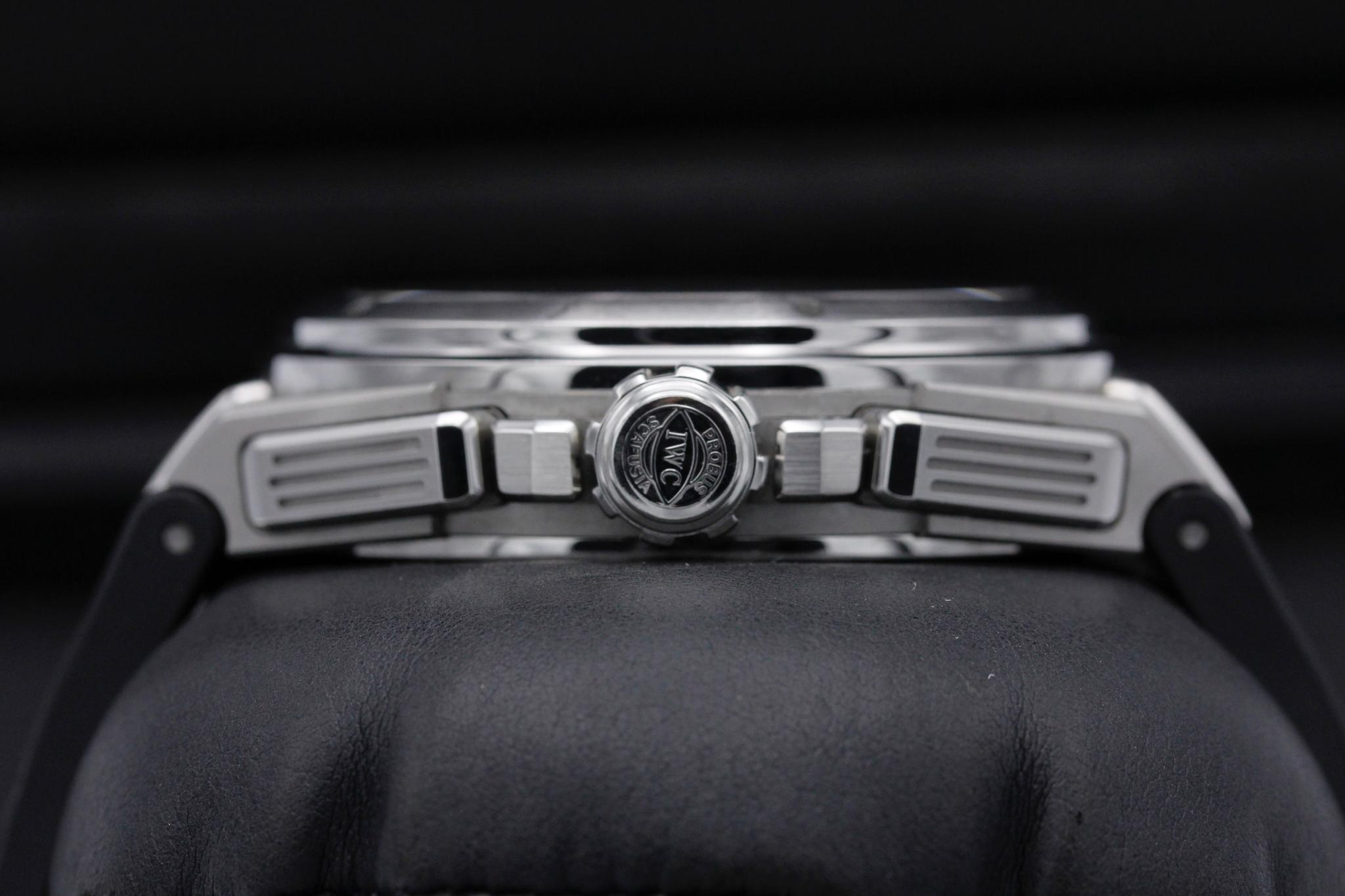 Watch Image 3