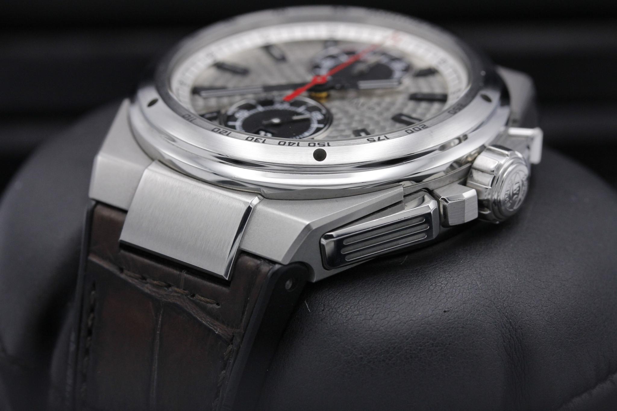 Watch Image 2