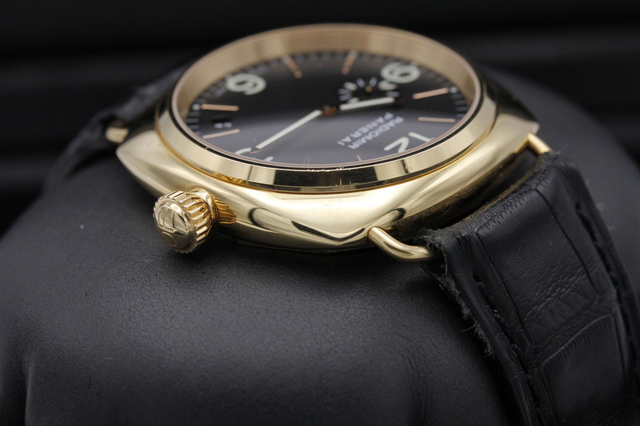 Watch Image 4