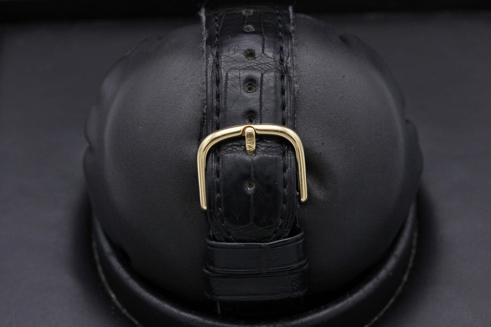 Watch Image 8