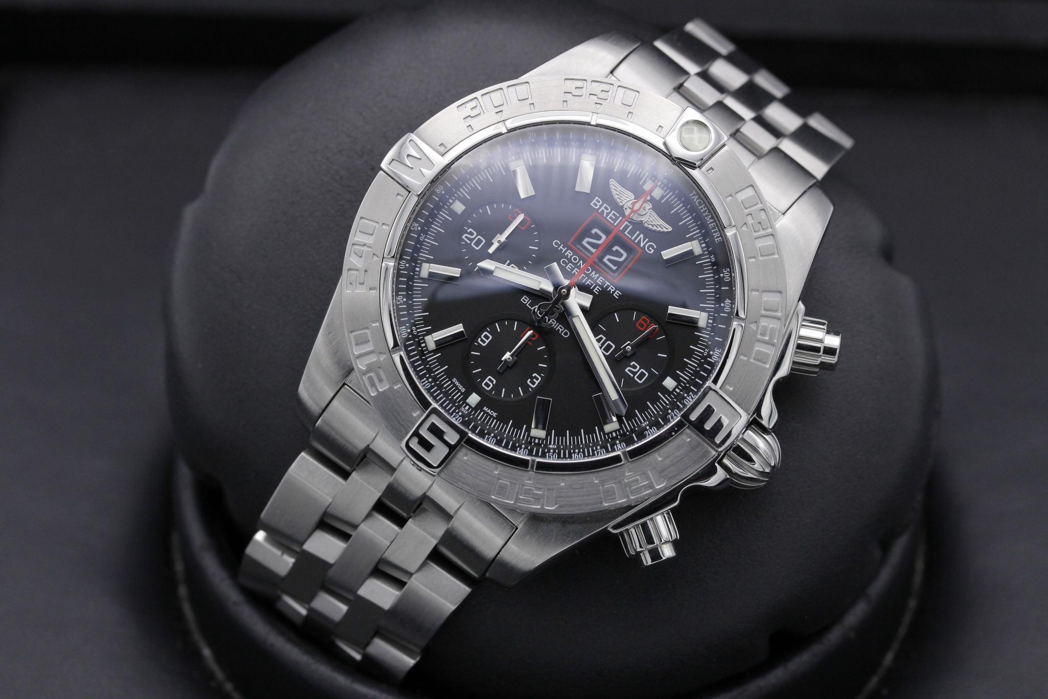 Watch Image 9